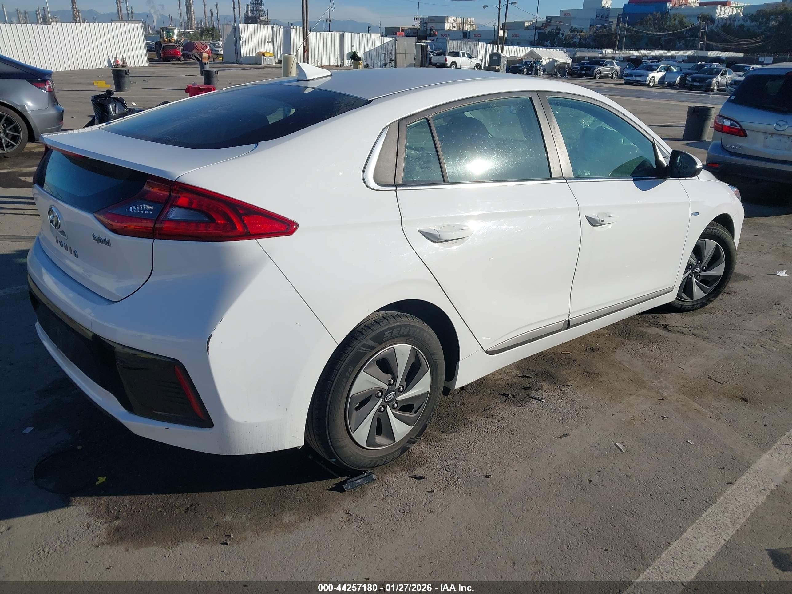 HYUNDAI IONIQ image 4