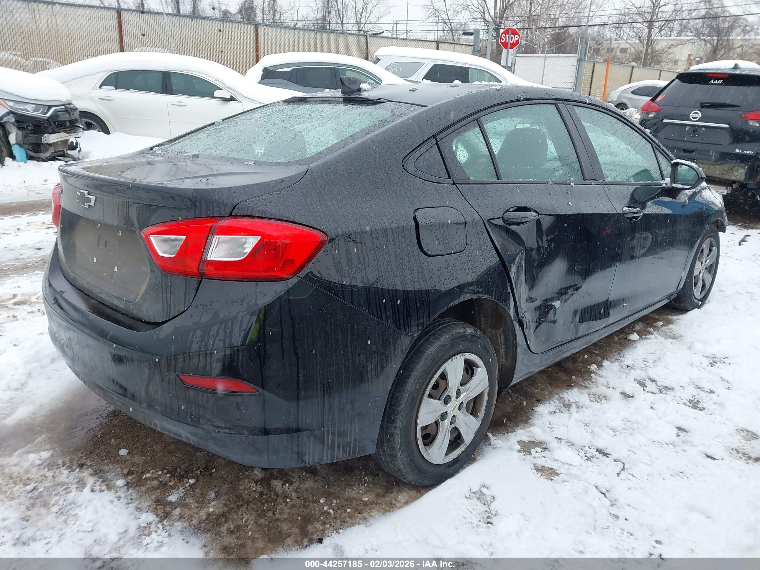 CHEVROLET CRUZE image 4