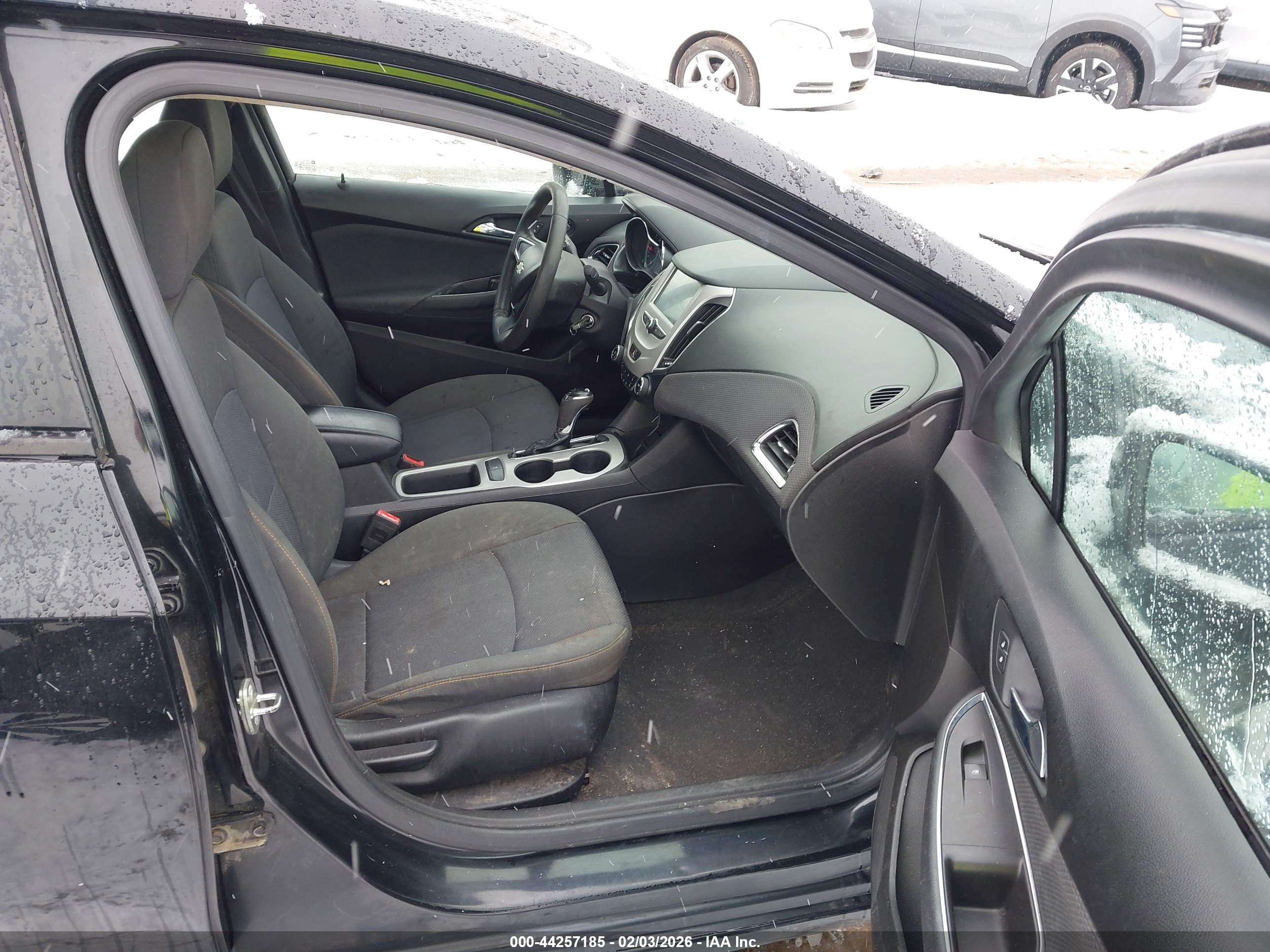 CHEVROLET CRUZE image 5