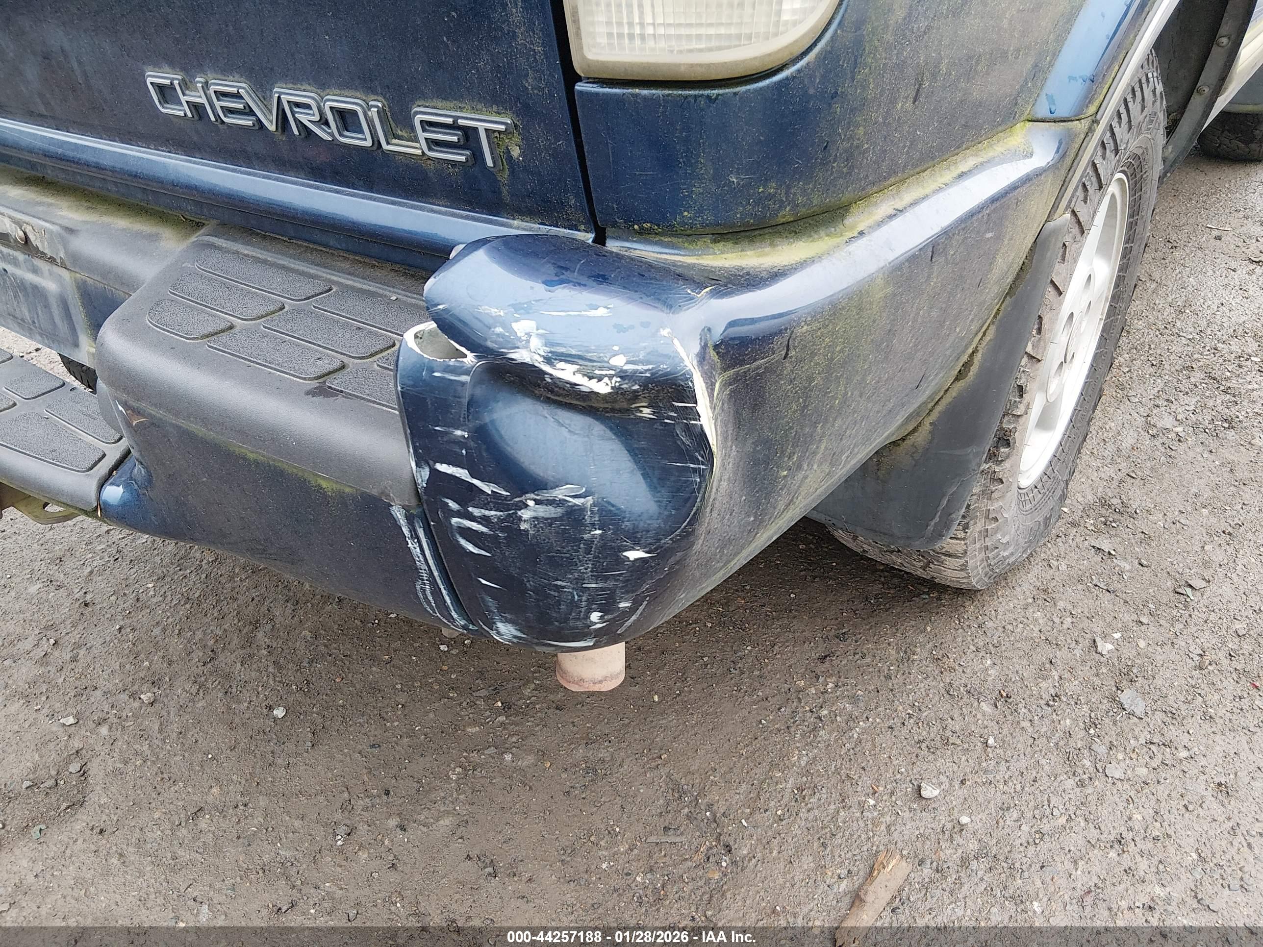 CHEVROLET BLAZER image 6