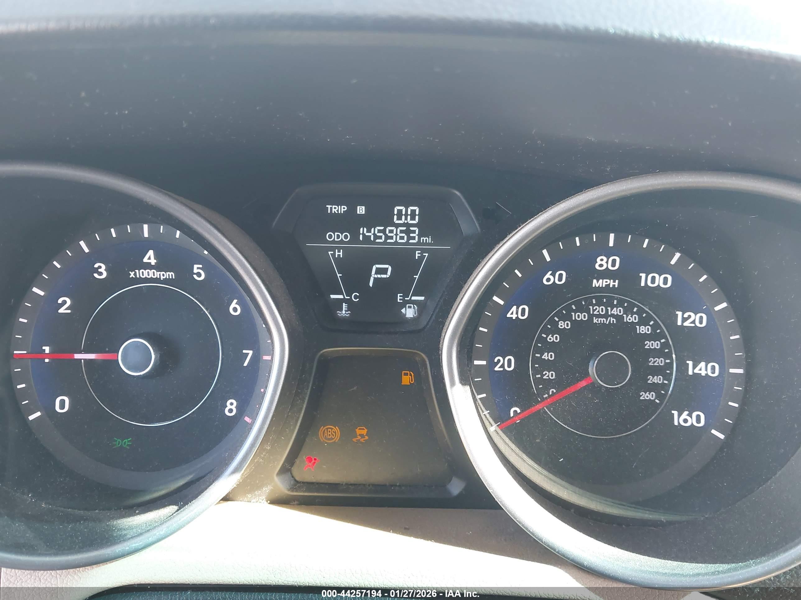 HYUNDAI ELANTRA image 7