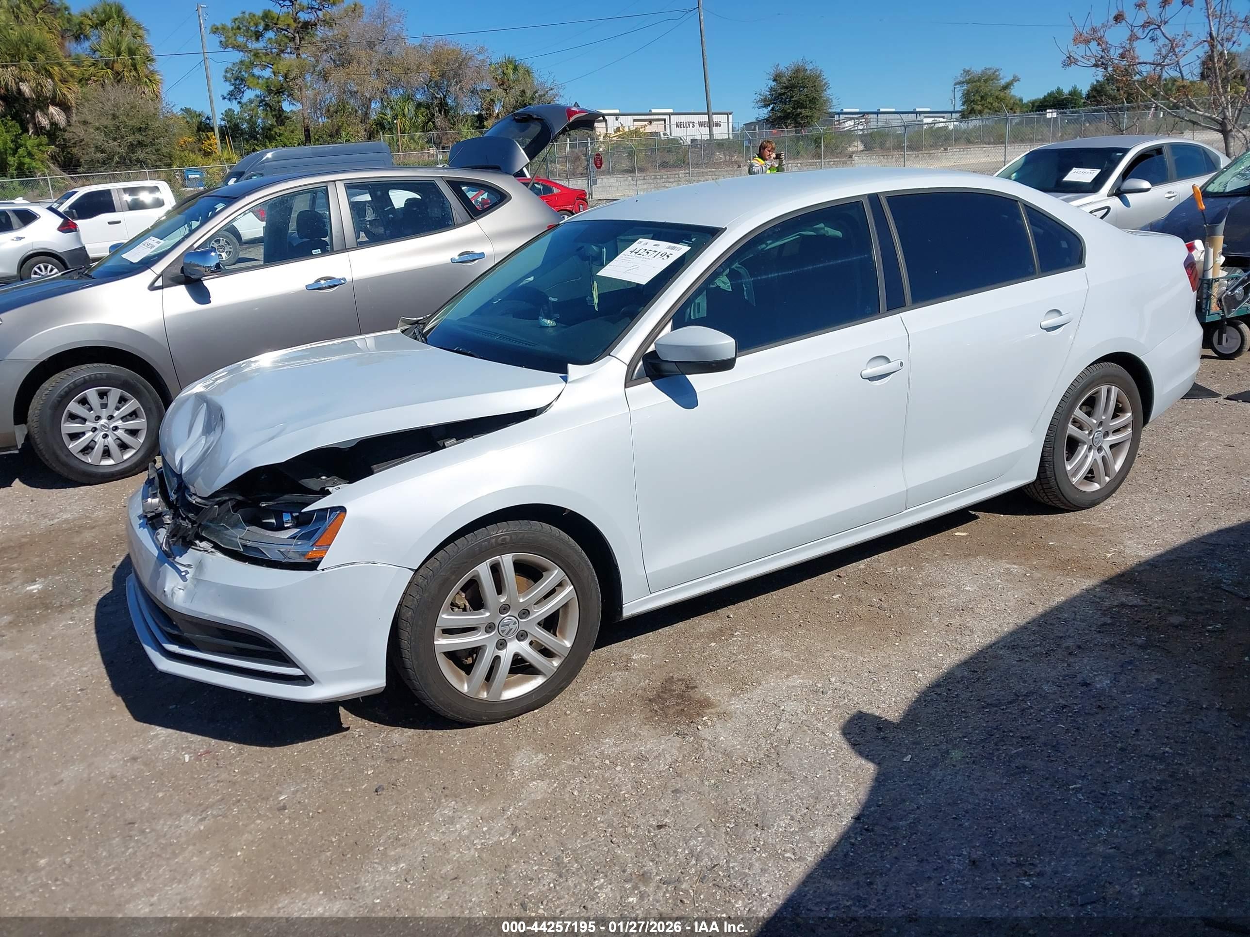 VOLKSWAGEN JETTA image 2