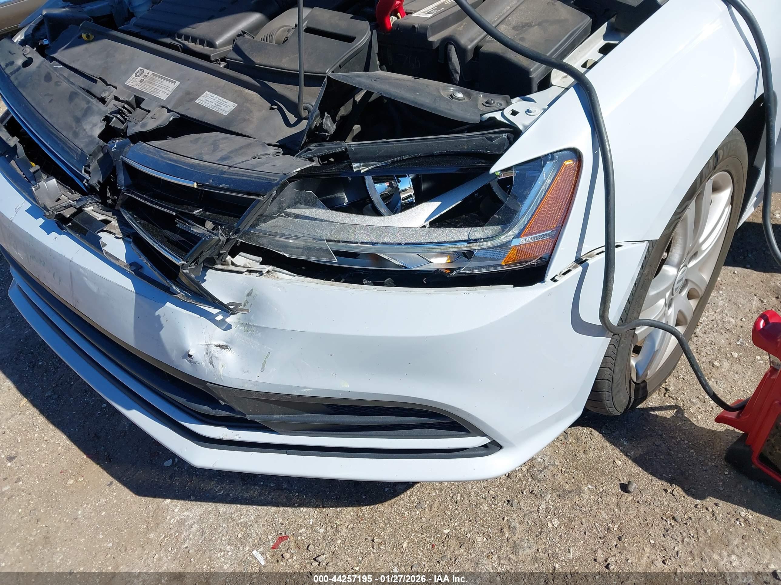 VOLKSWAGEN JETTA image 6