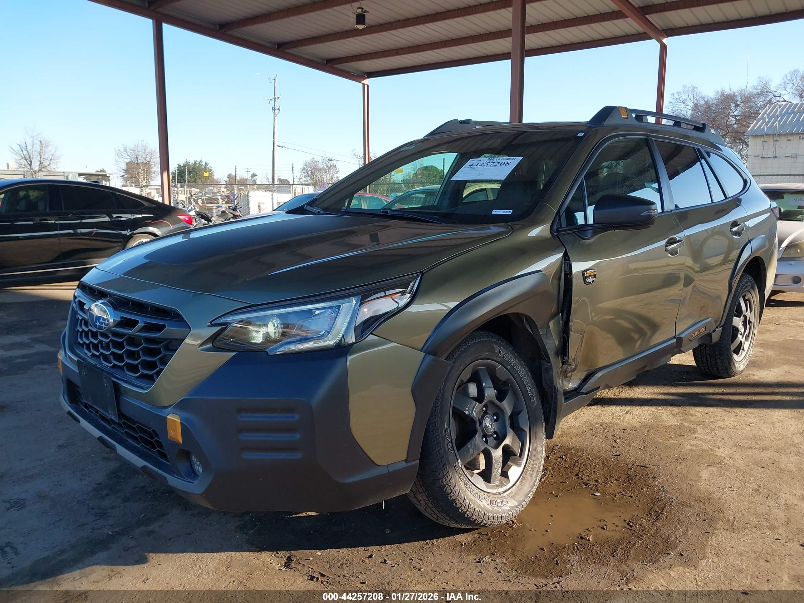 SUBARU OUTBACK image 2