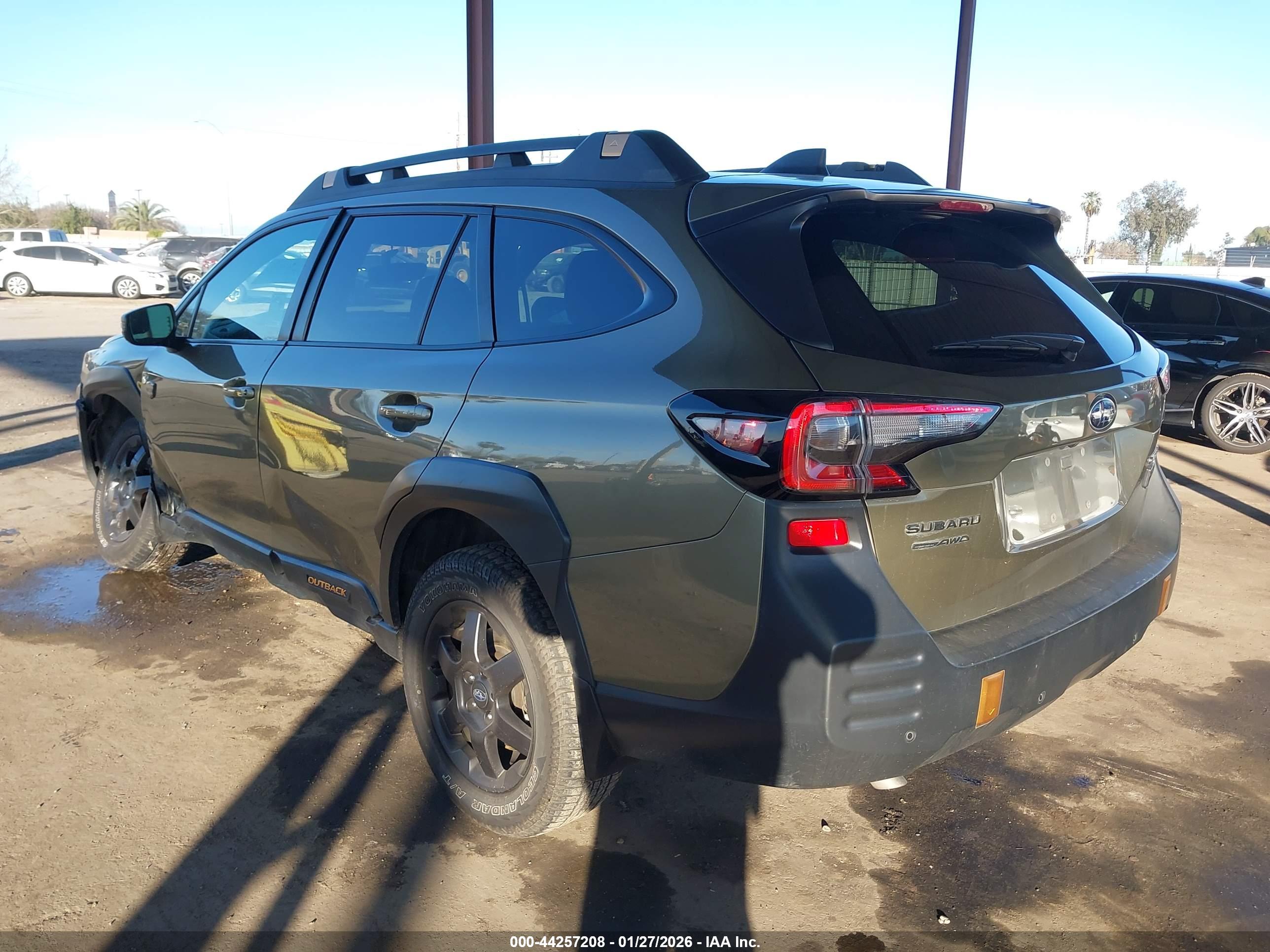 SUBARU OUTBACK image 3