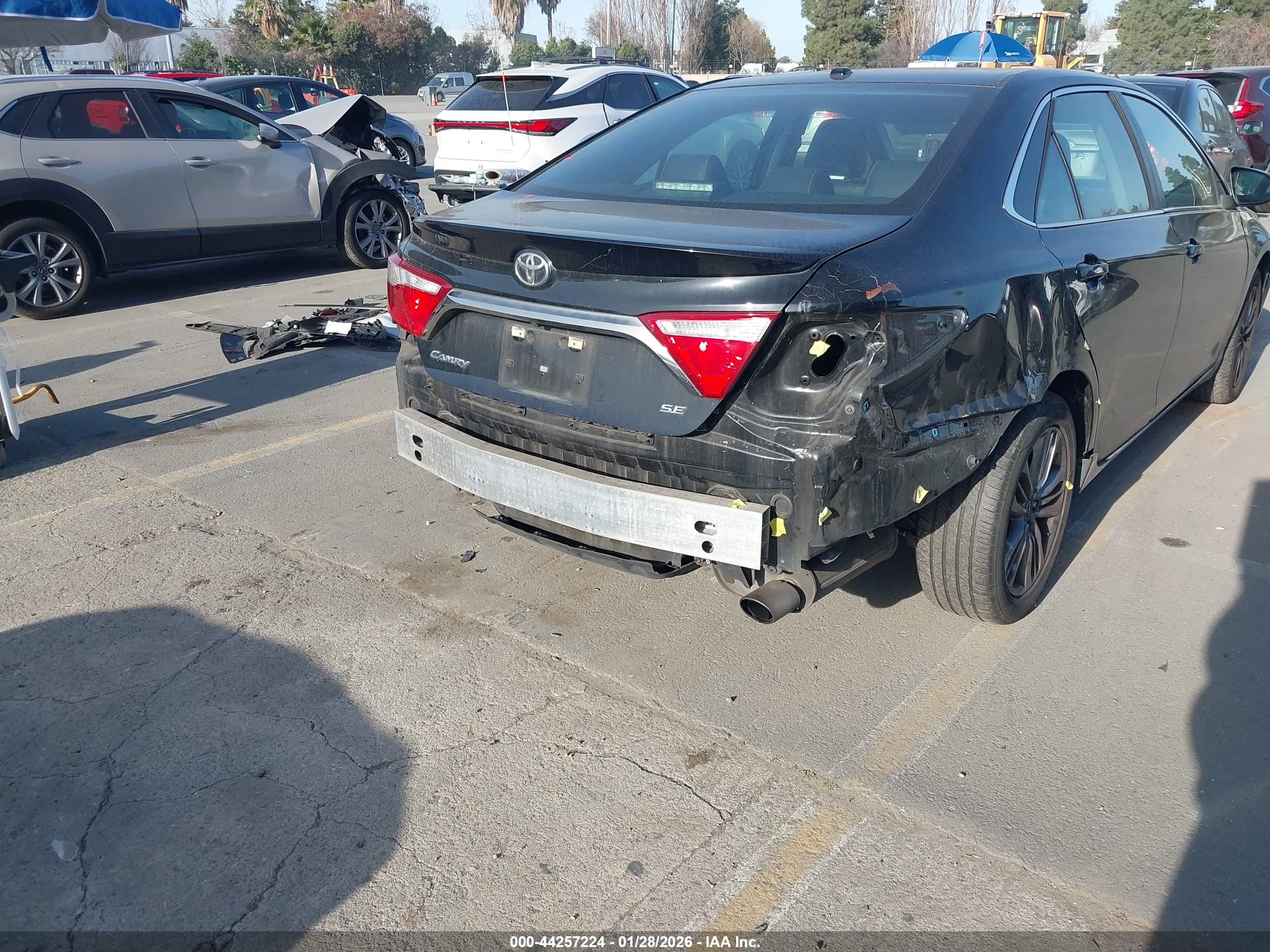 TOYOTA CAMRY image 6