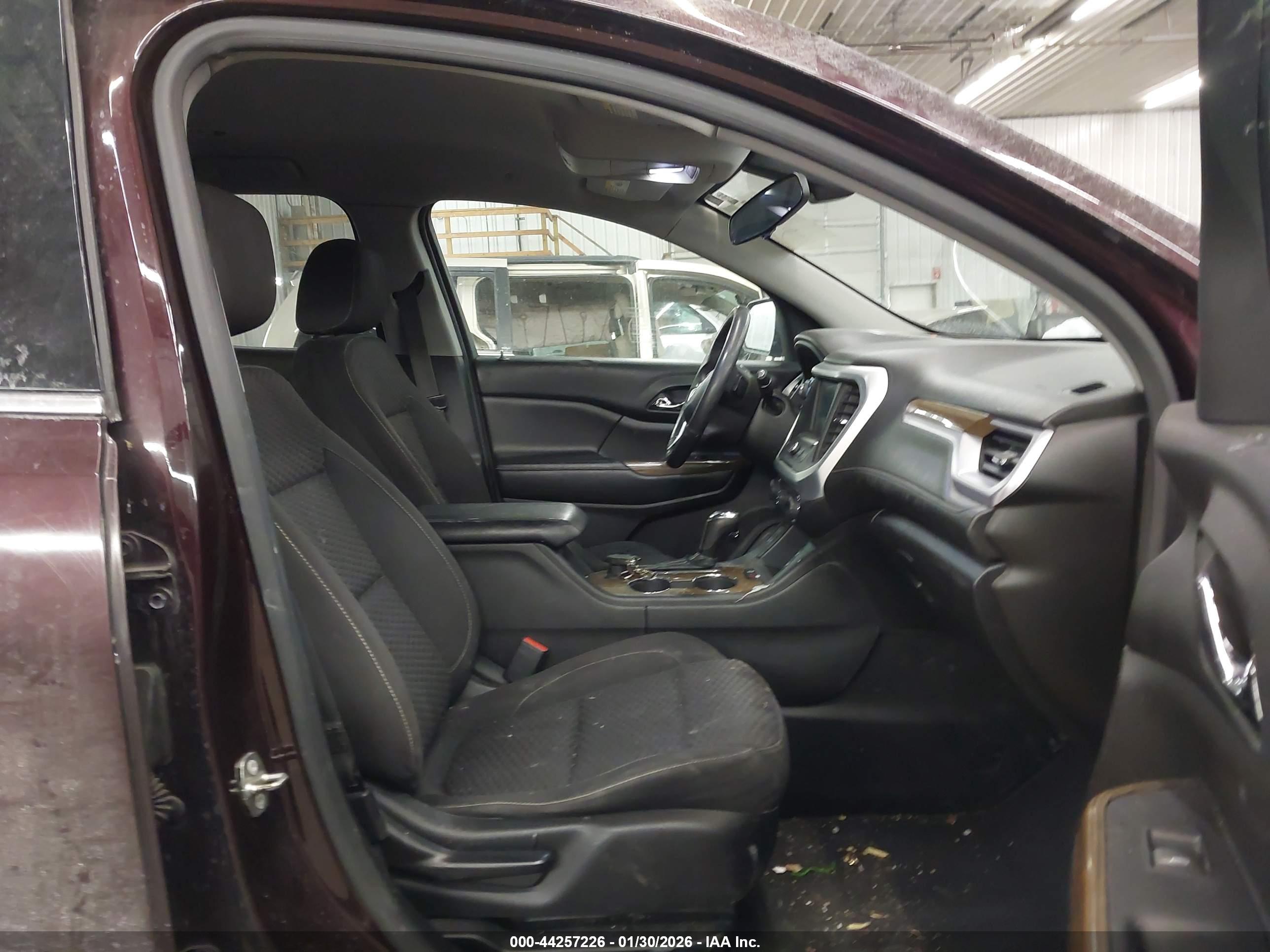 GMC ACADIA image 5