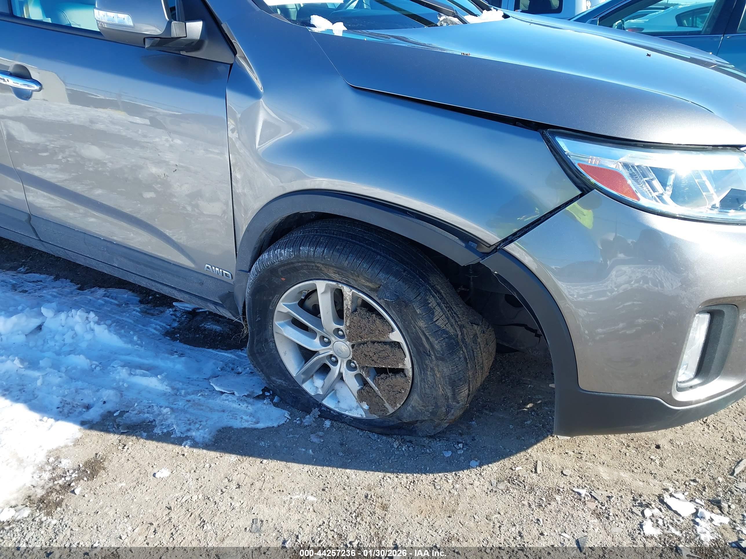 KIA SORENTO image 6