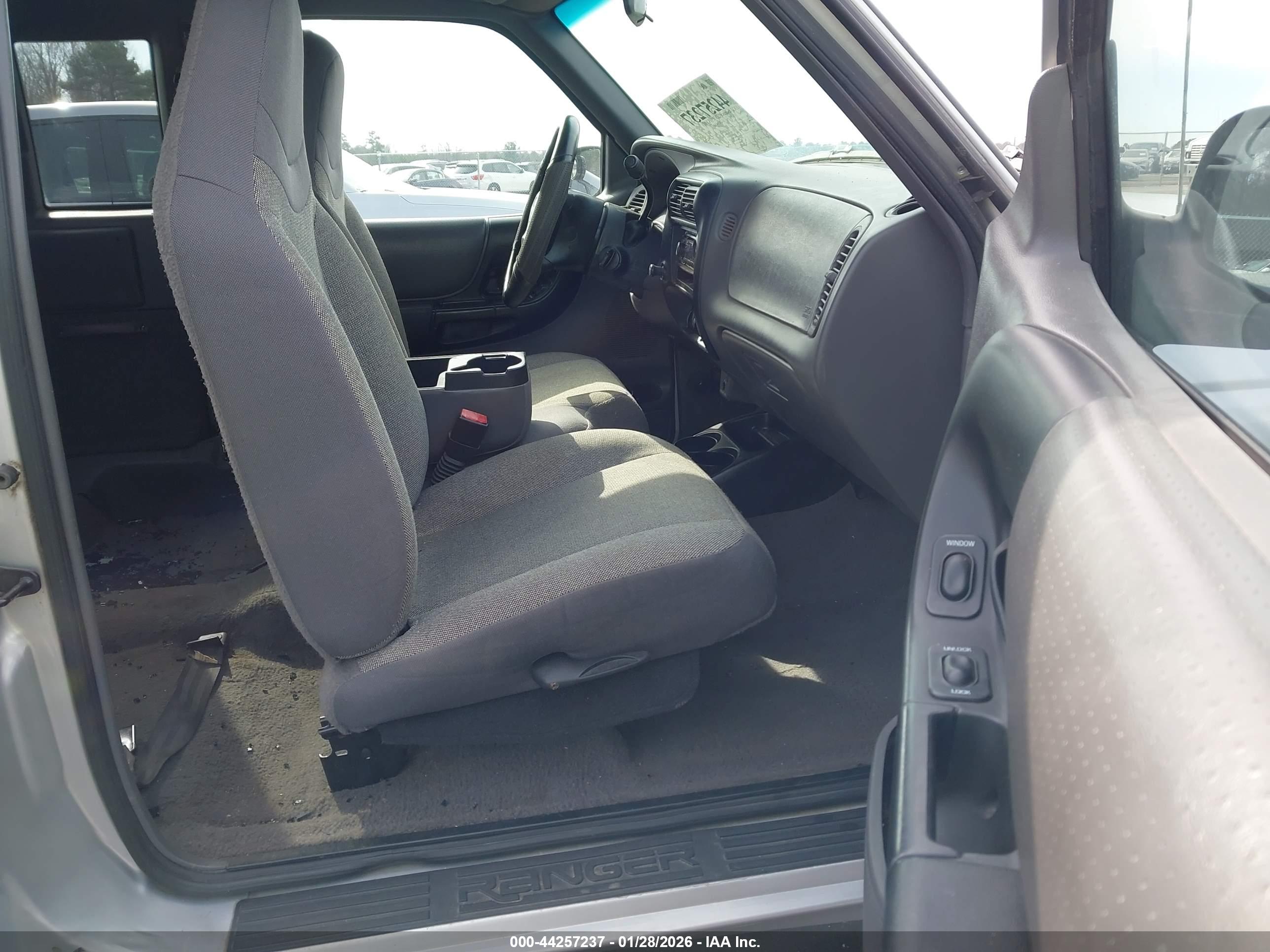 FORD RANGER image 5