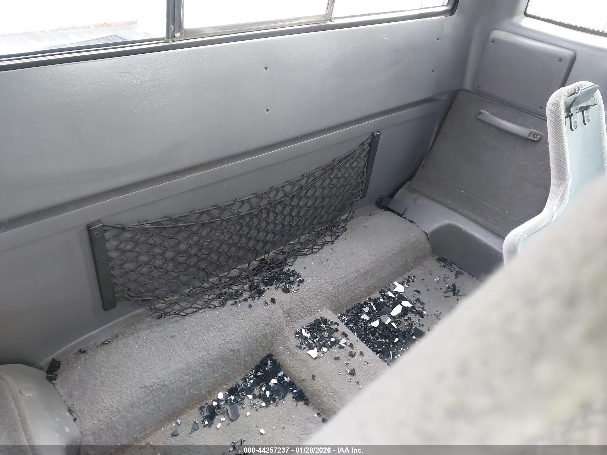 FORD RANGER image 8