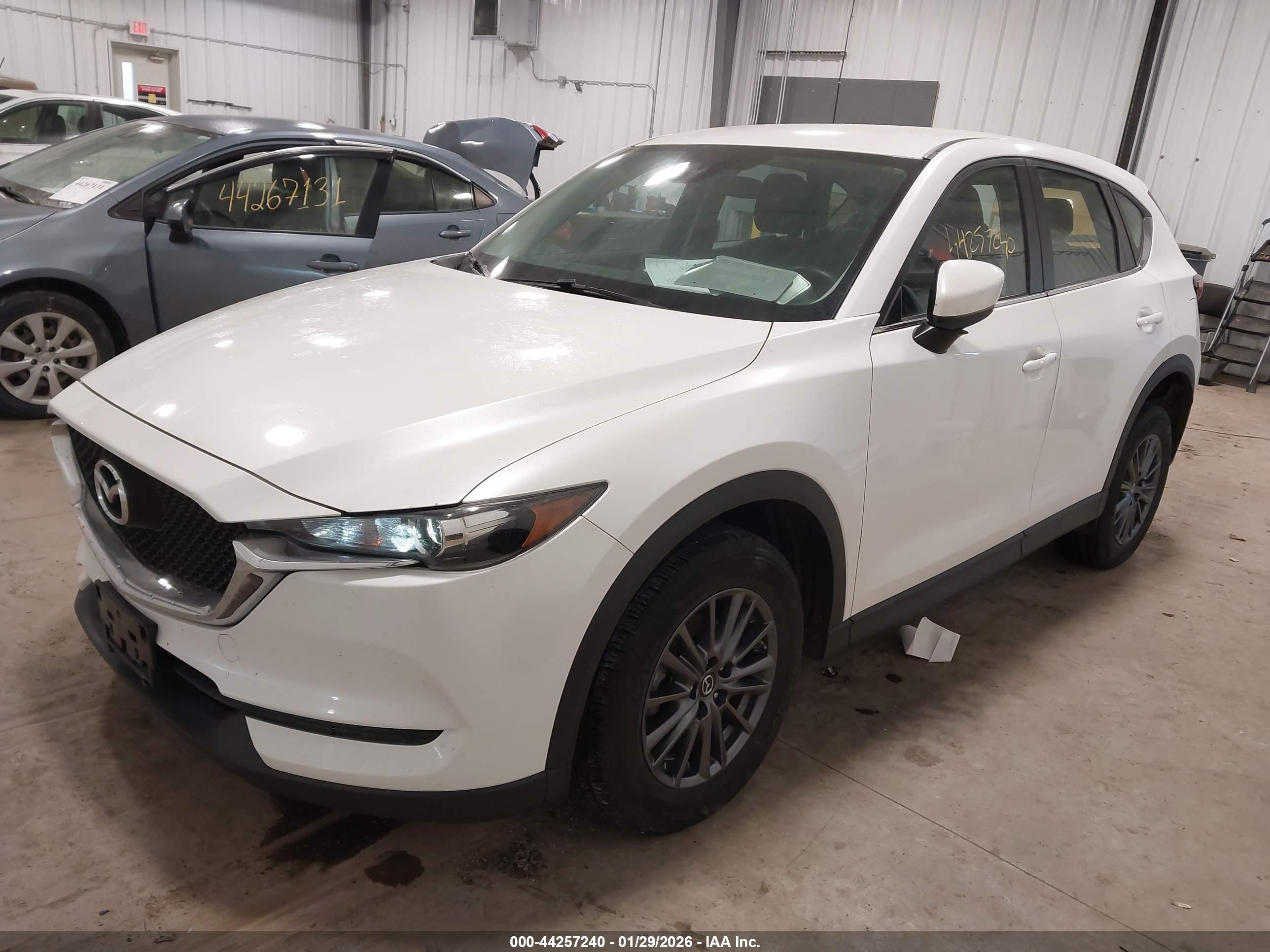 MAZDA CX-5 image 2