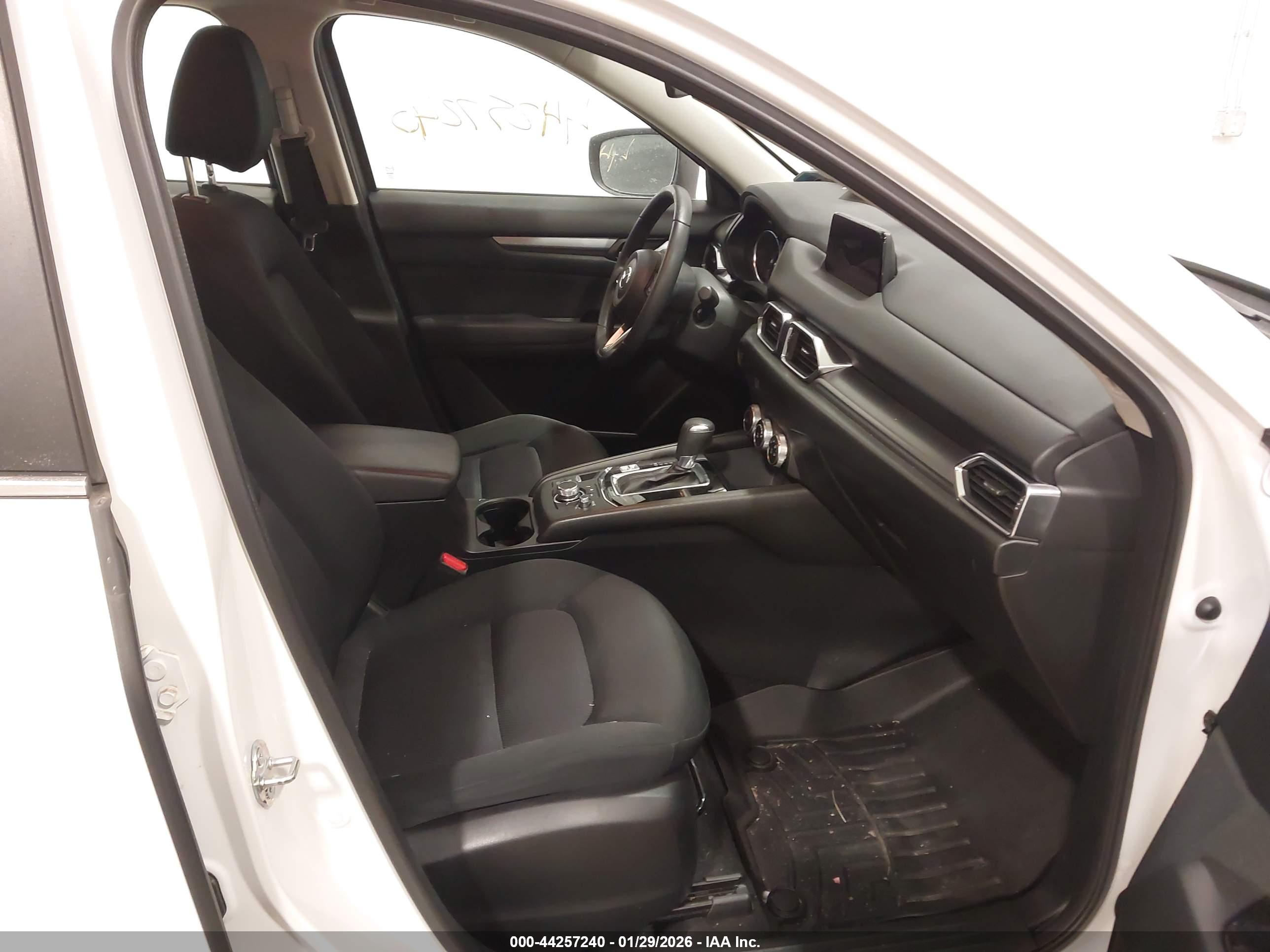 MAZDA CX-5 image 5