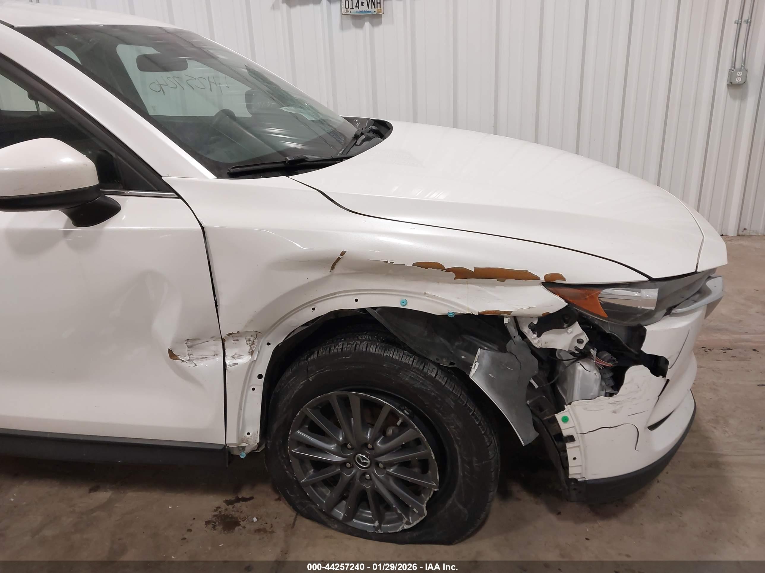 MAZDA CX-5 image 6