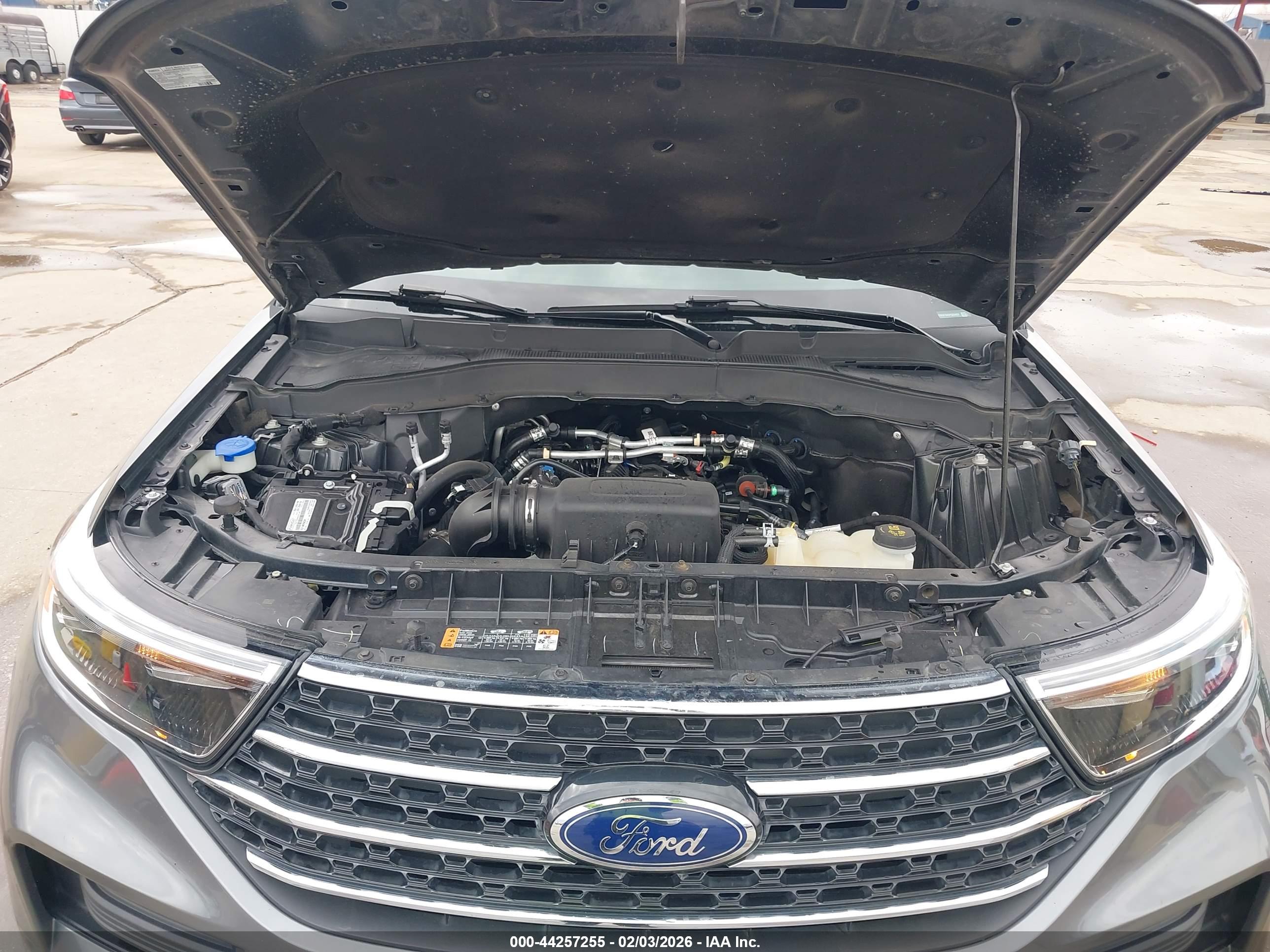 FORD EXPLORER image 10