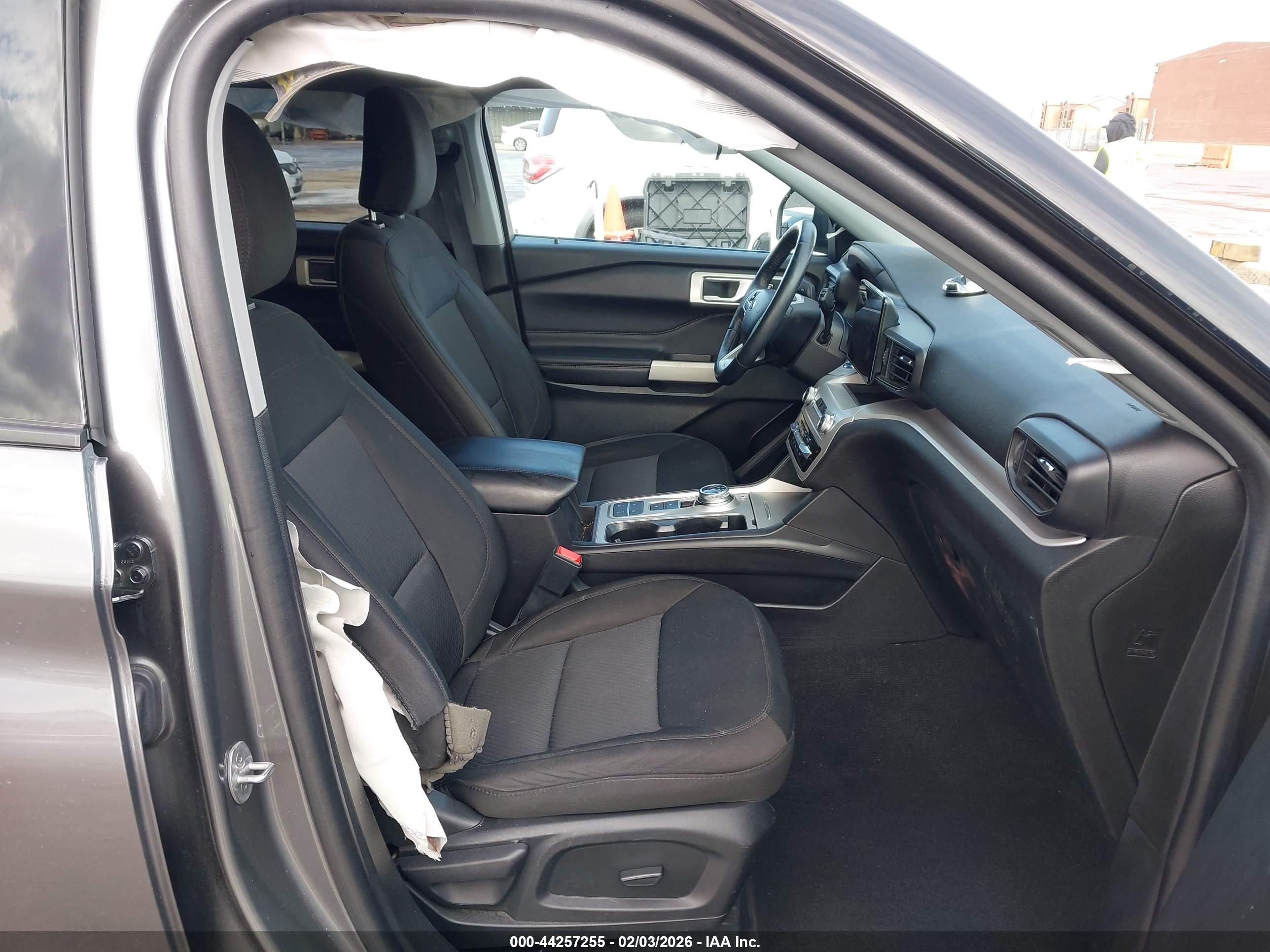 FORD EXPLORER image 5