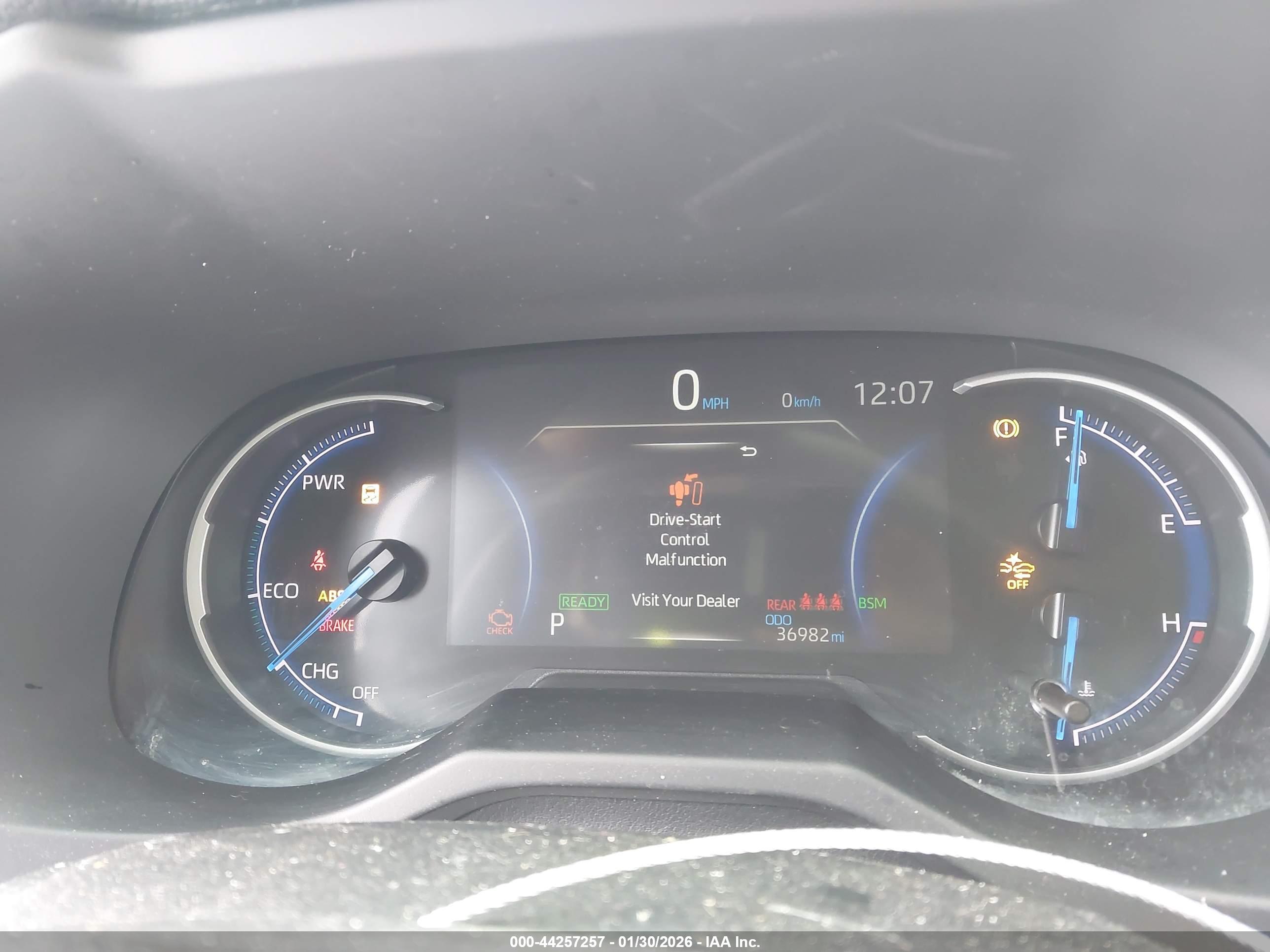 TOYOTA RAV4 image 7