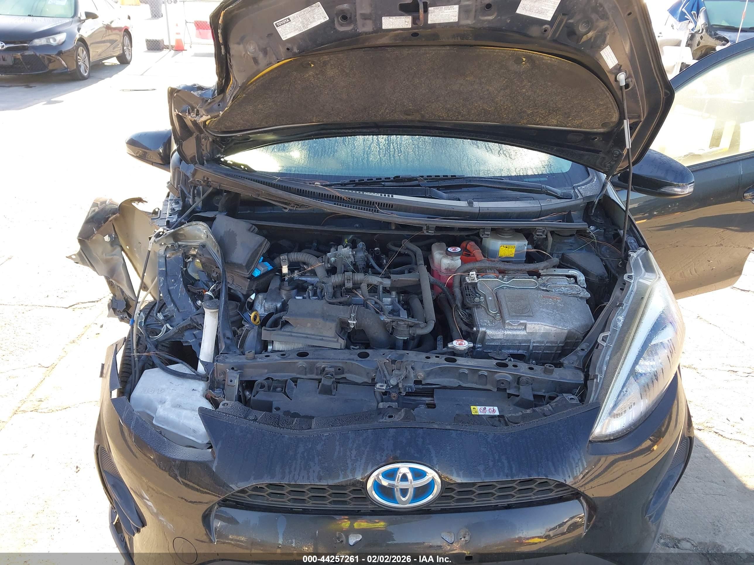 TOYOTA PRIUS image 10