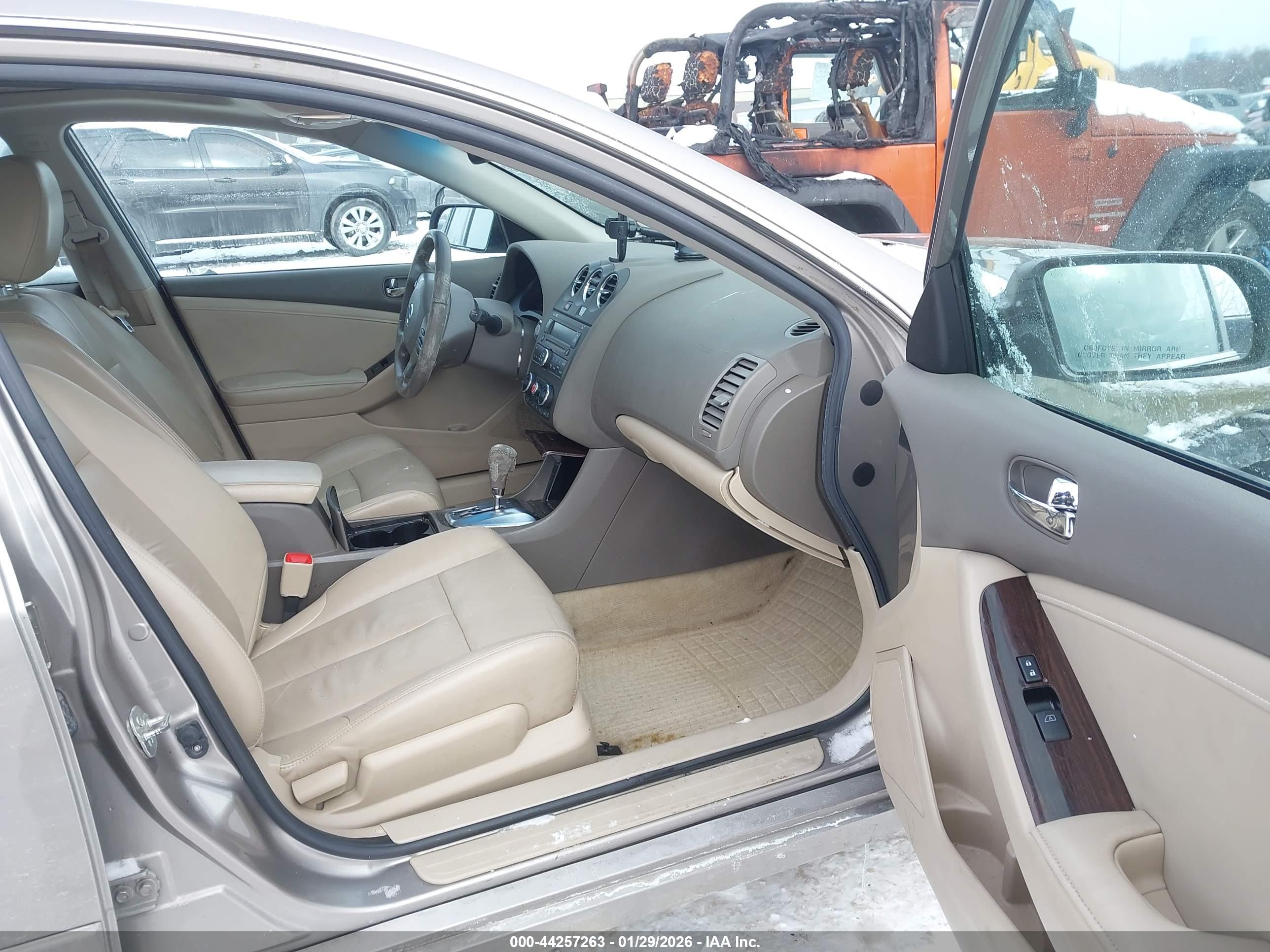 NISSAN ALTIMA image 5