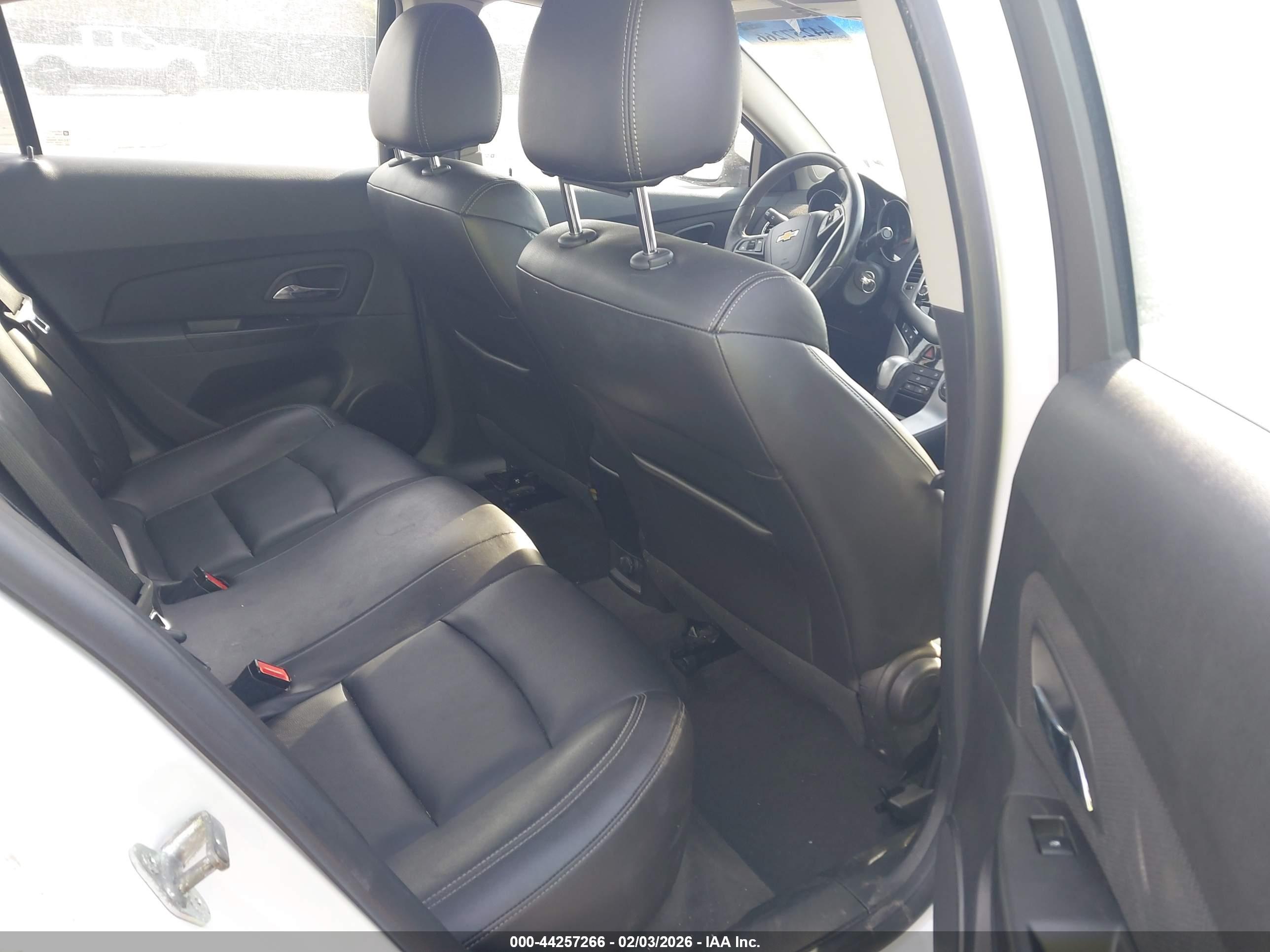 CHEVROLET CRUZE image 8
