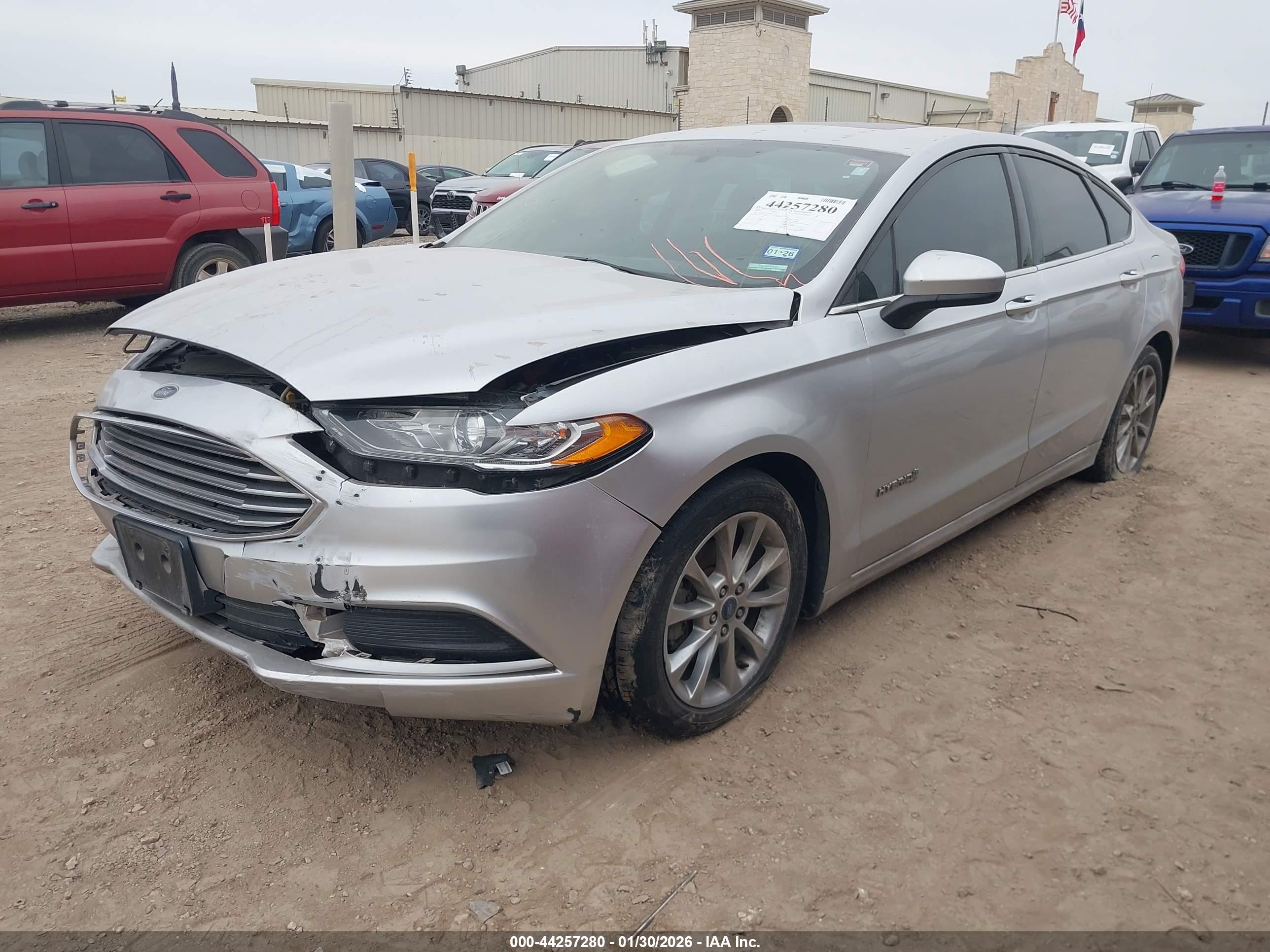 FORD FUSION image 2