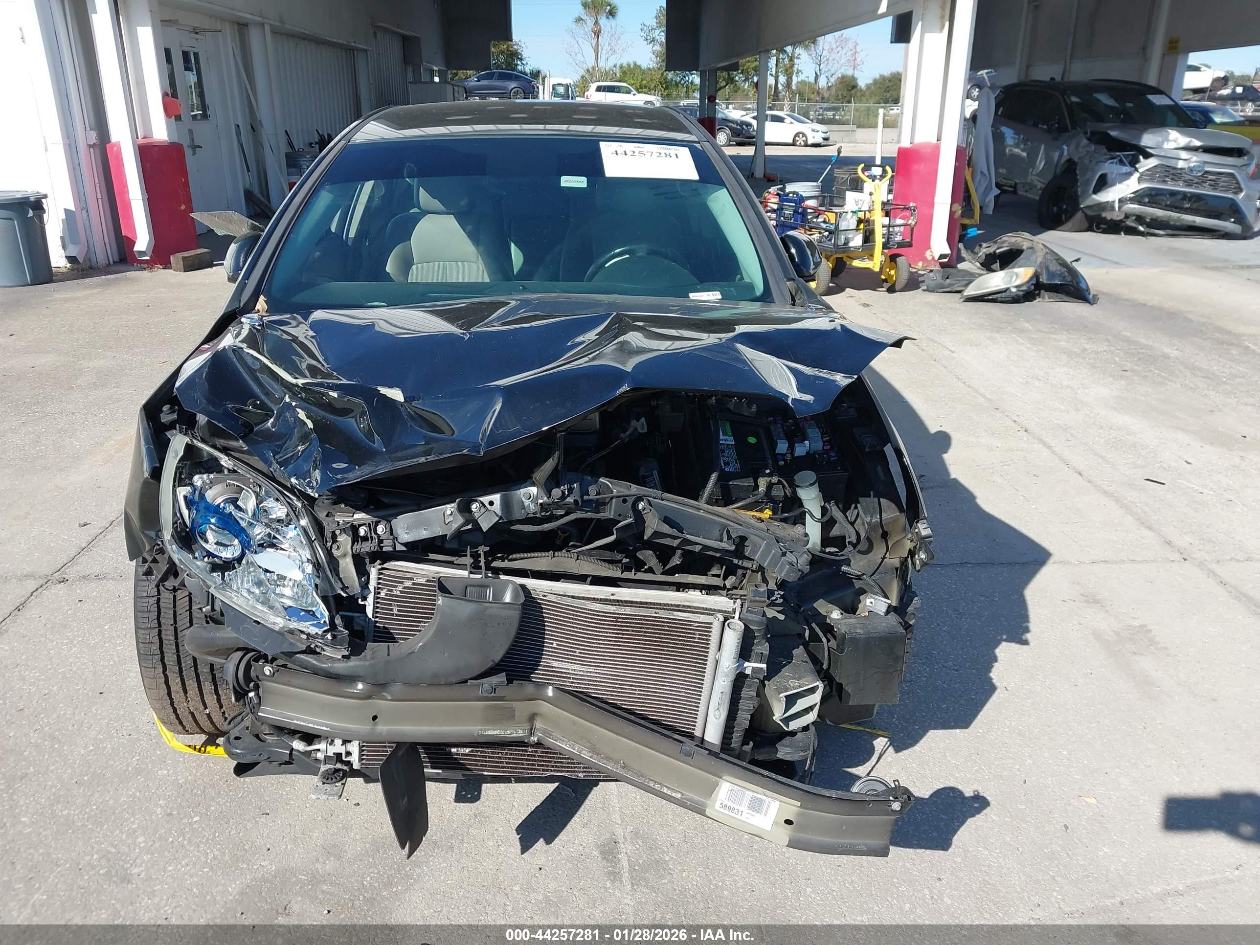 BUICK VERANO image 6