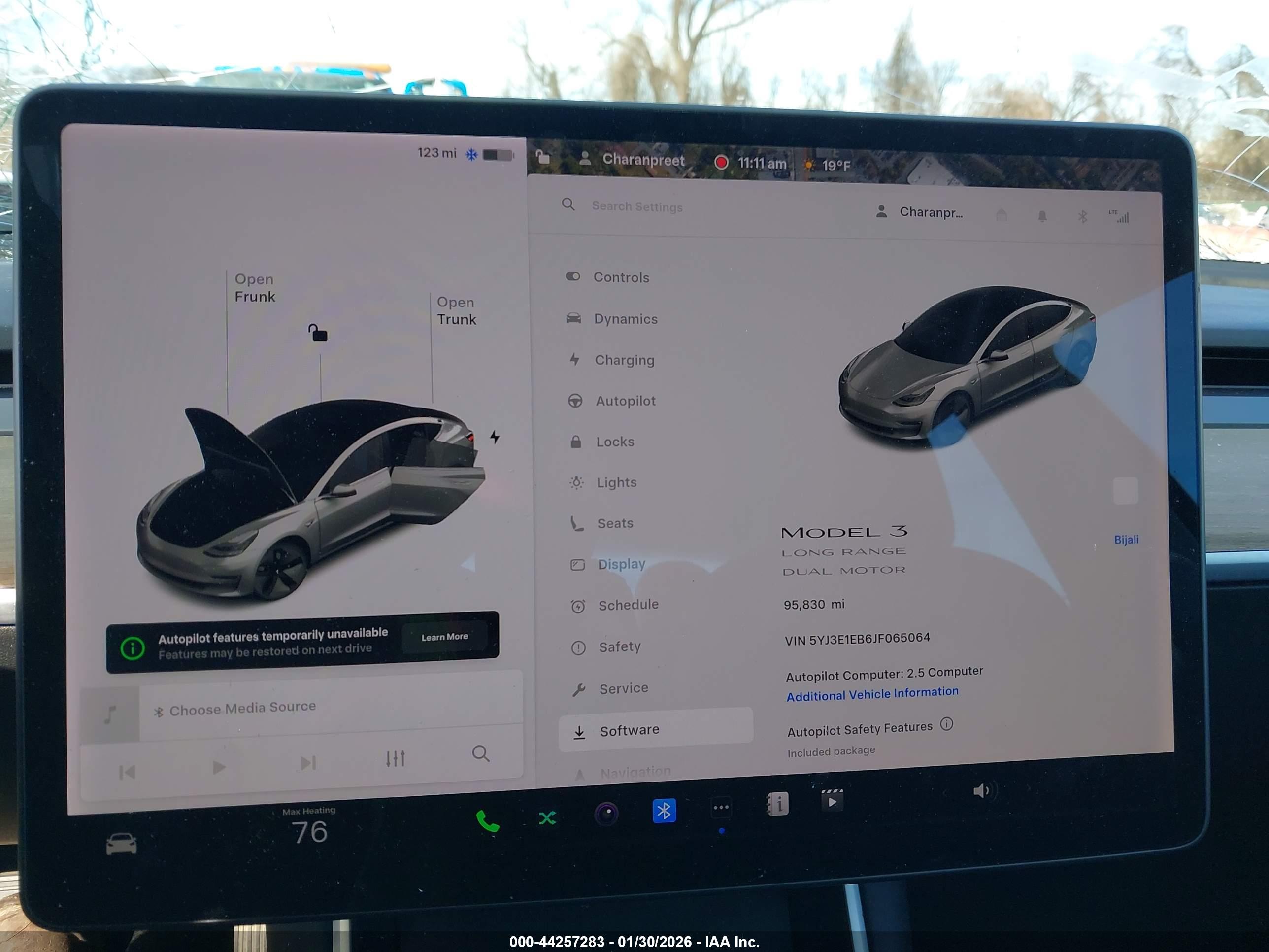 TESLA MODEL image 7