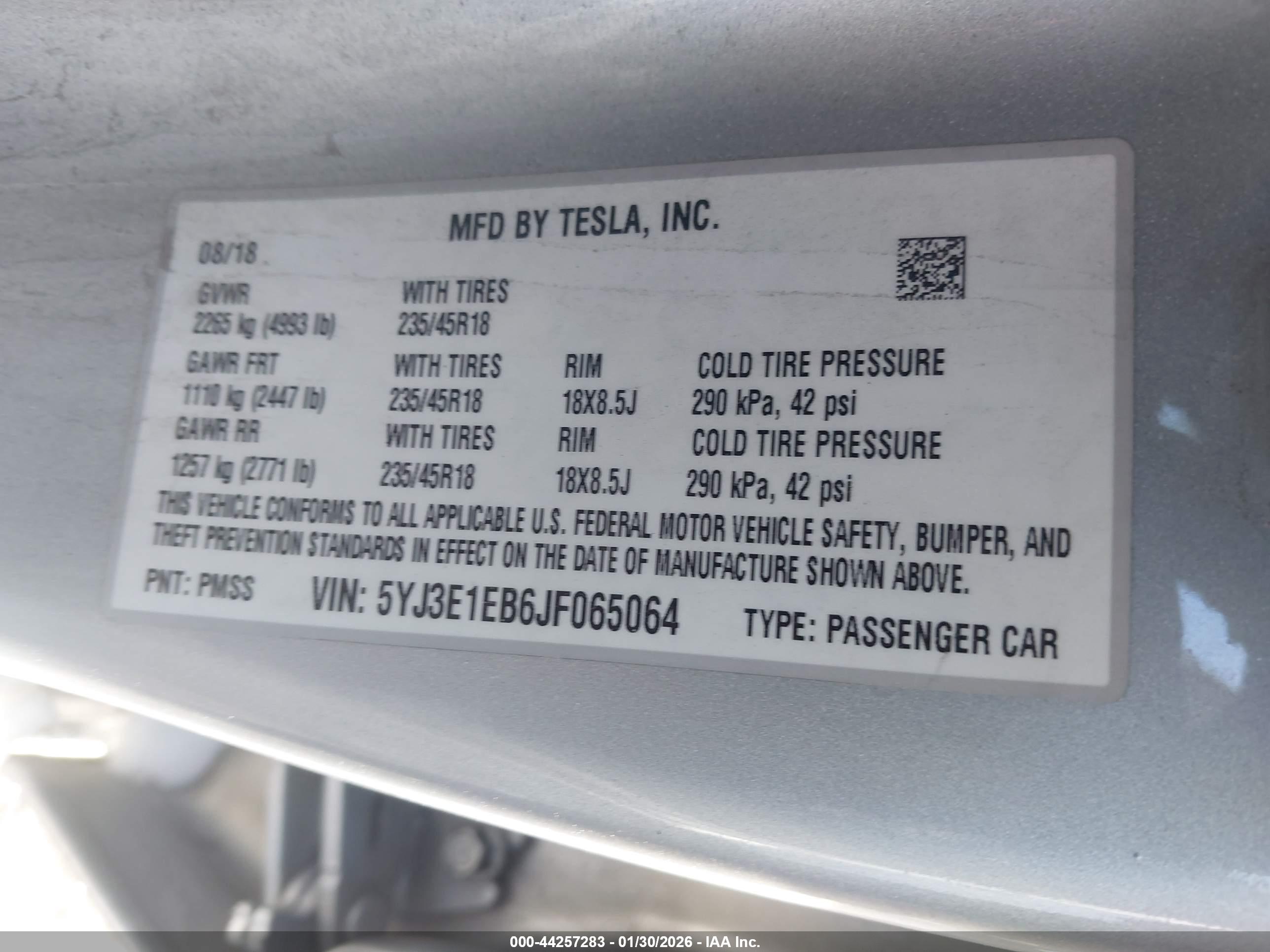 TESLA MODEL image 9