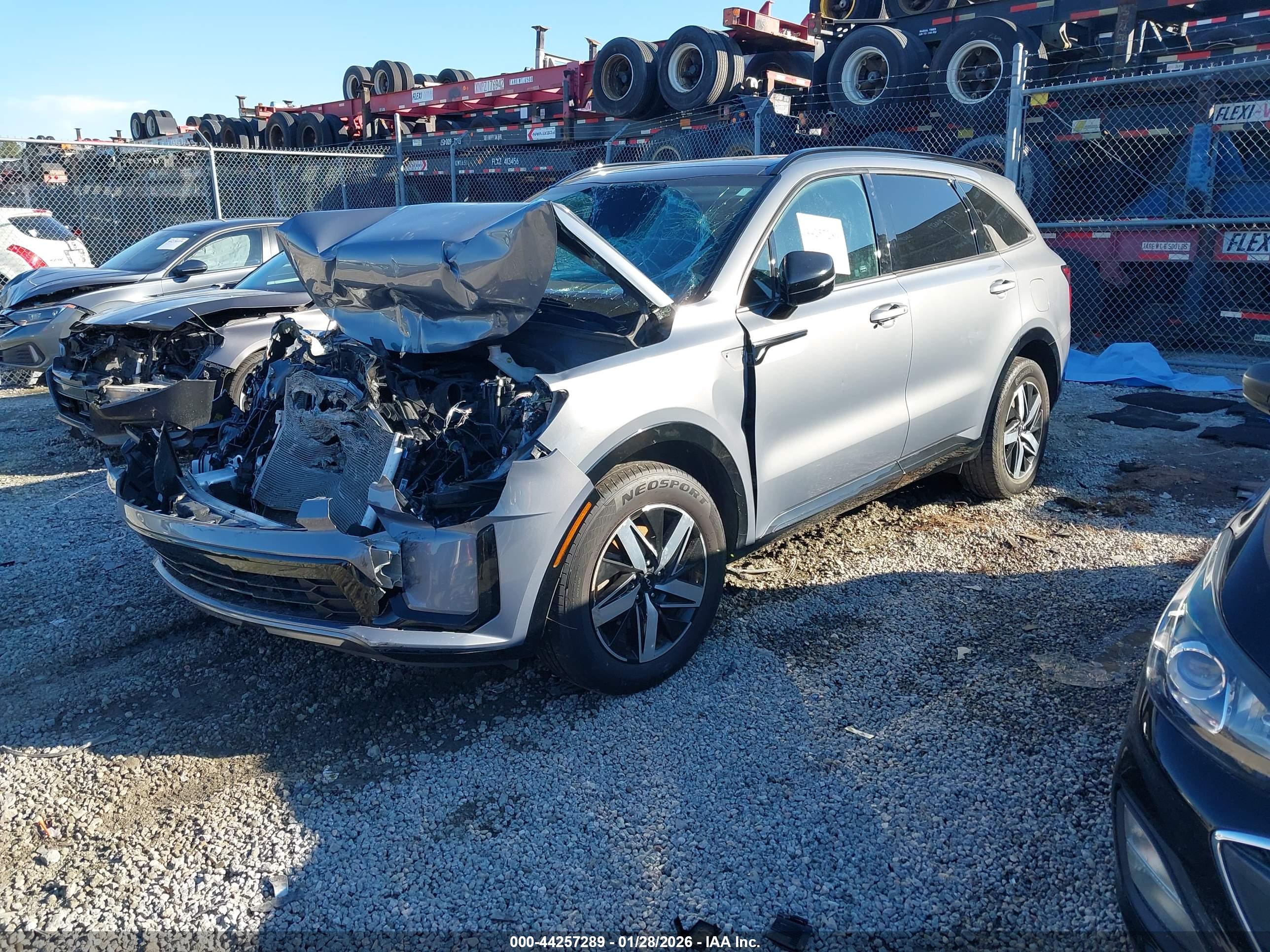 KIA SORENTO image 2