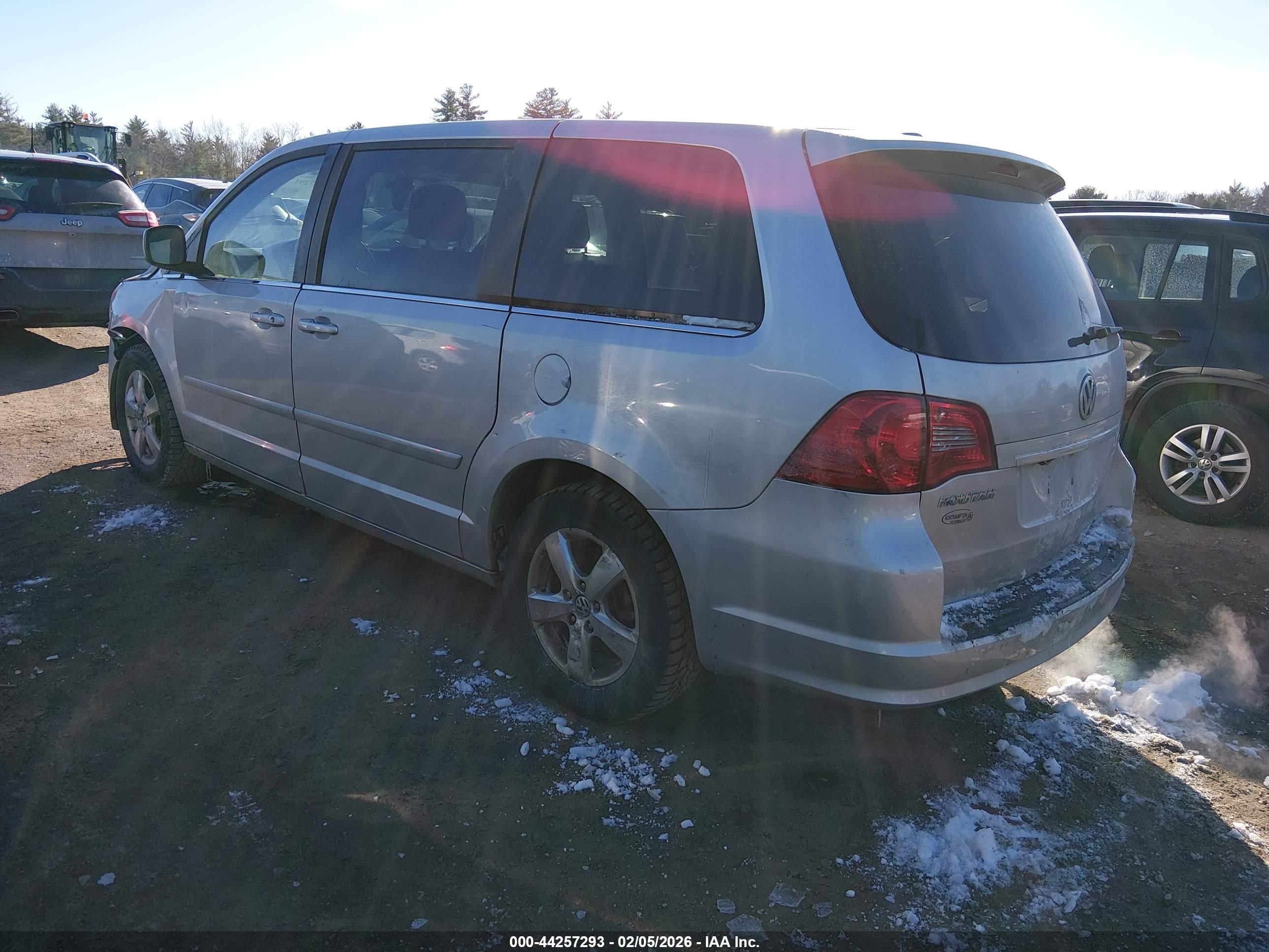 VOLKSWAGEN ROUTAN image 3