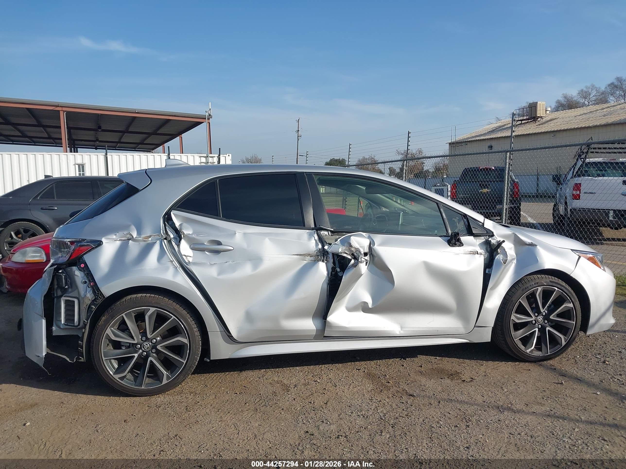 TOYOTA COROLLA image 6