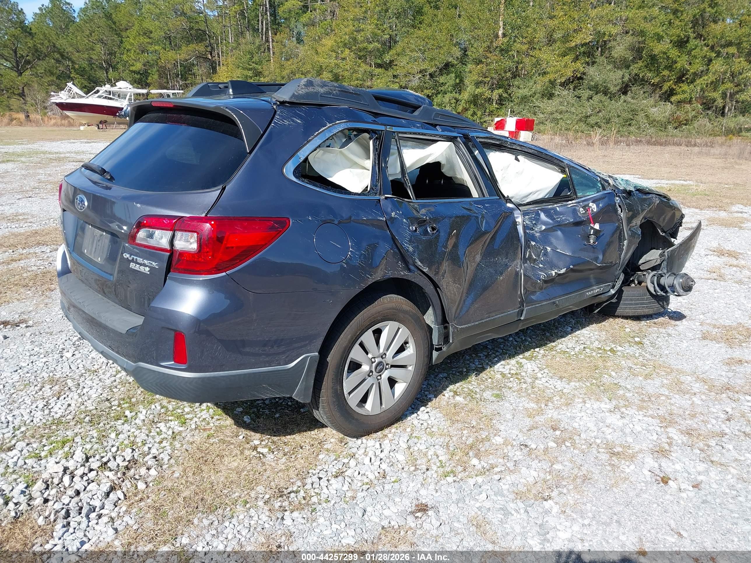 SUBARU OUTBACK image 4