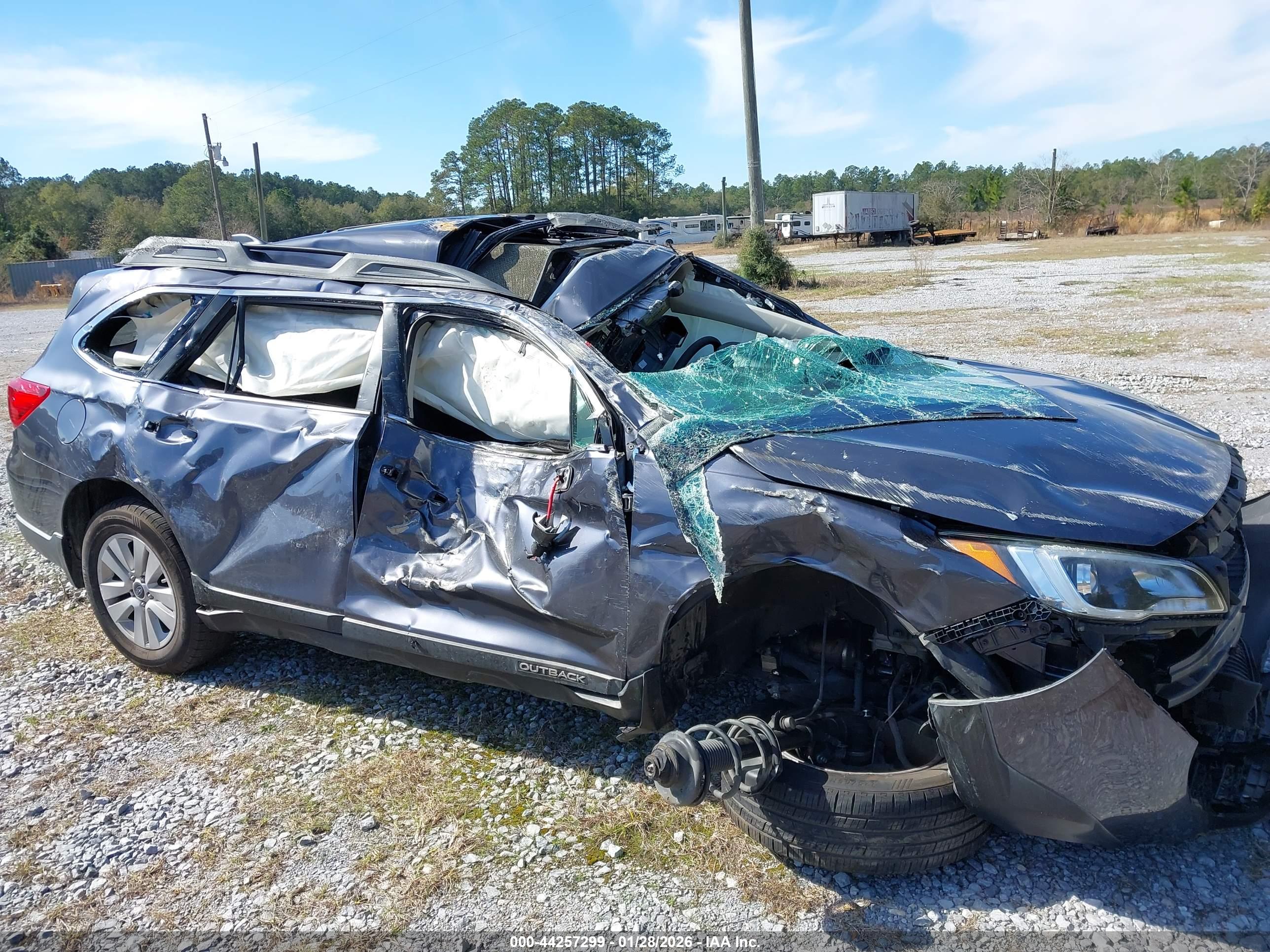 SUBARU OUTBACK image 6