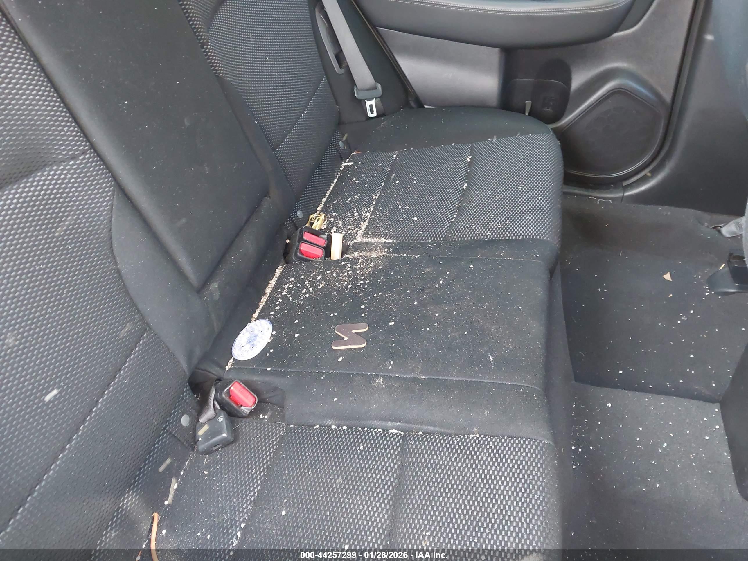 SUBARU OUTBACK image 8