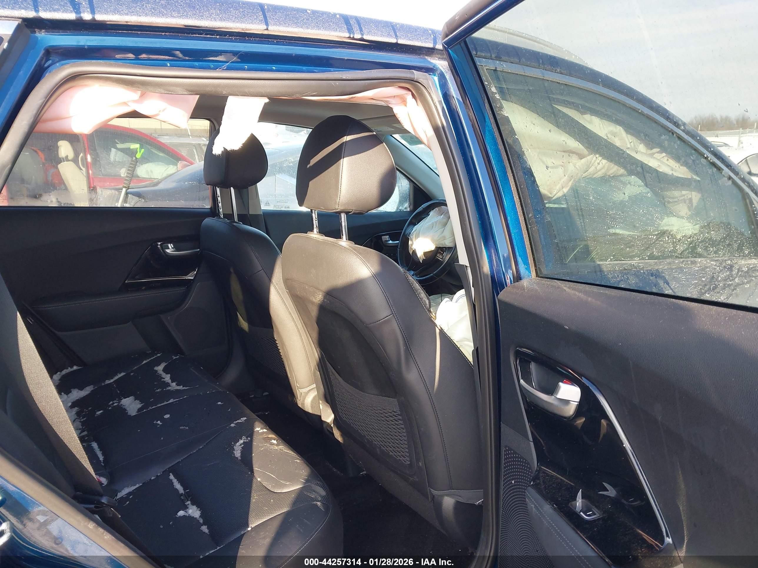 KIA NIRO image 8