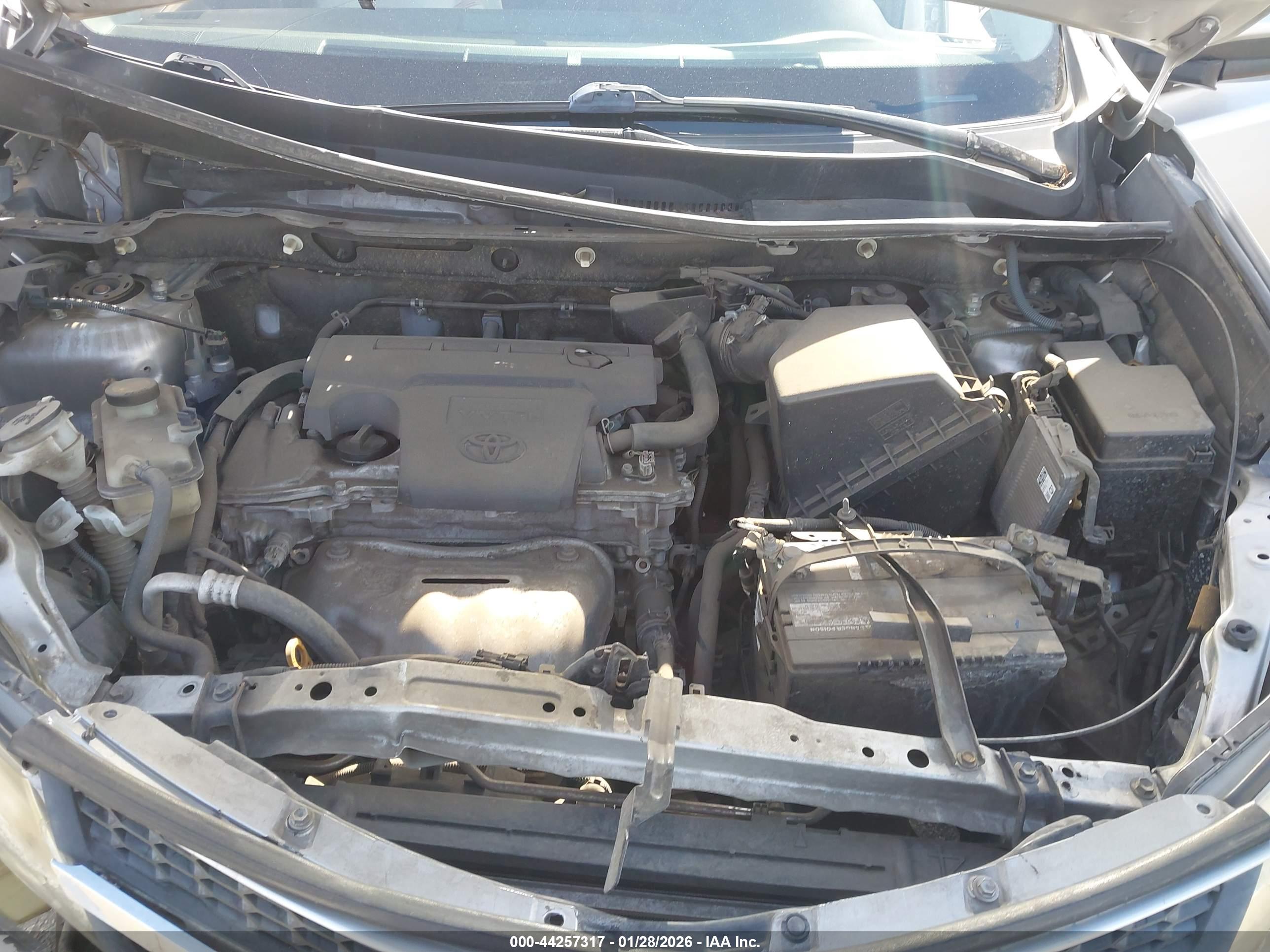 TOYOTA RAV4 image 10