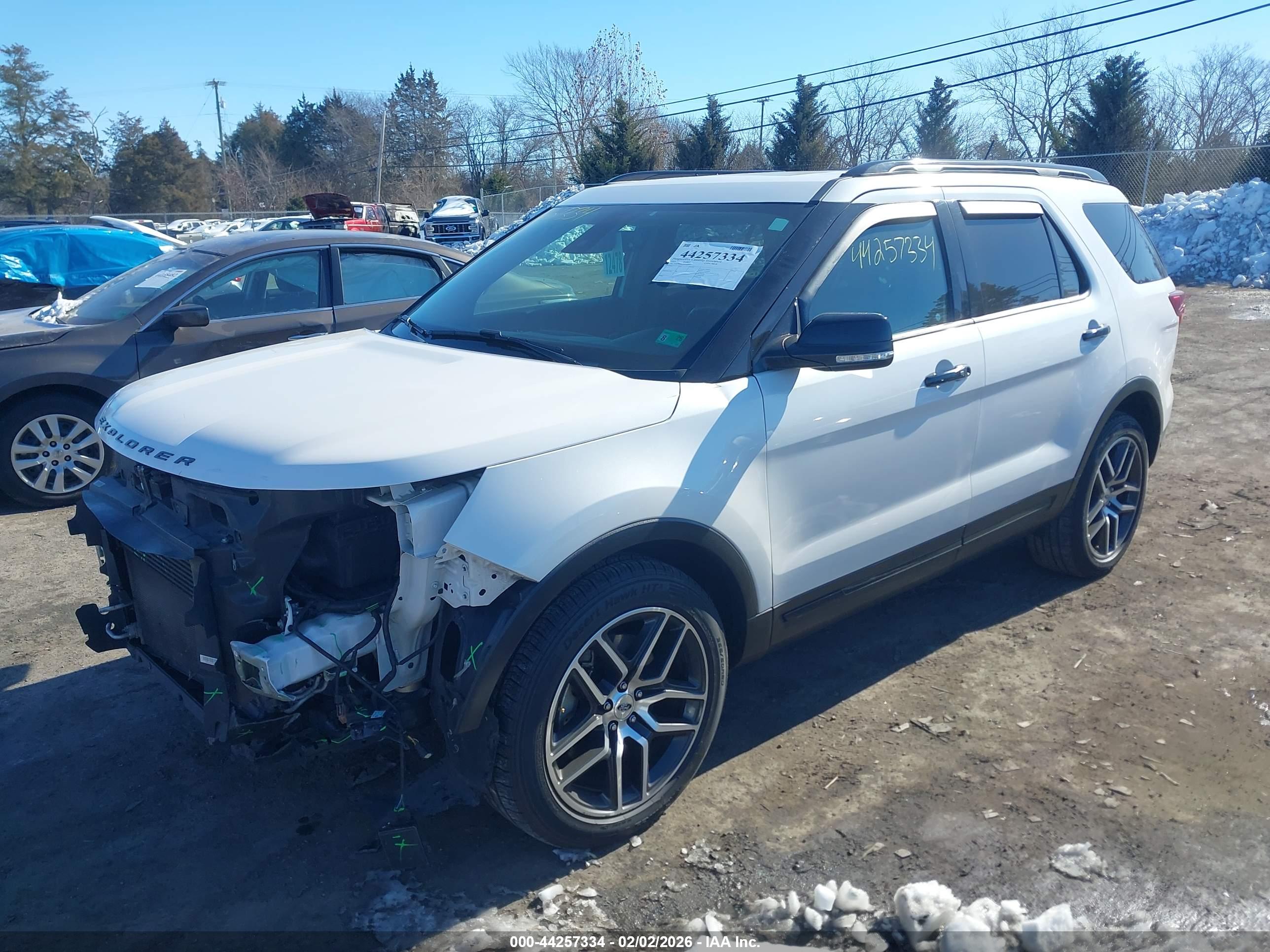 FORD EXPLORER image 2