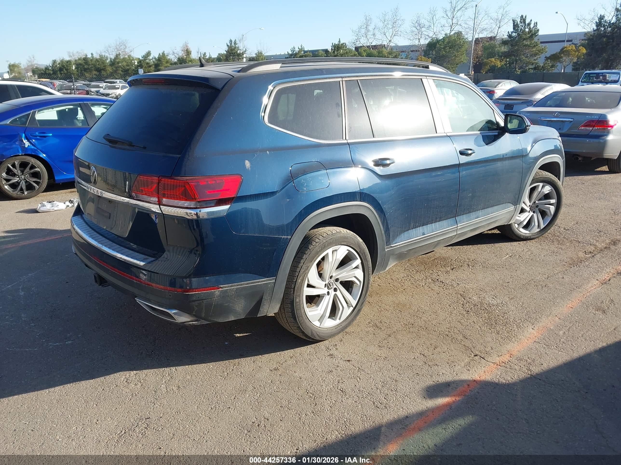 VOLKSWAGEN ATLAS image 4