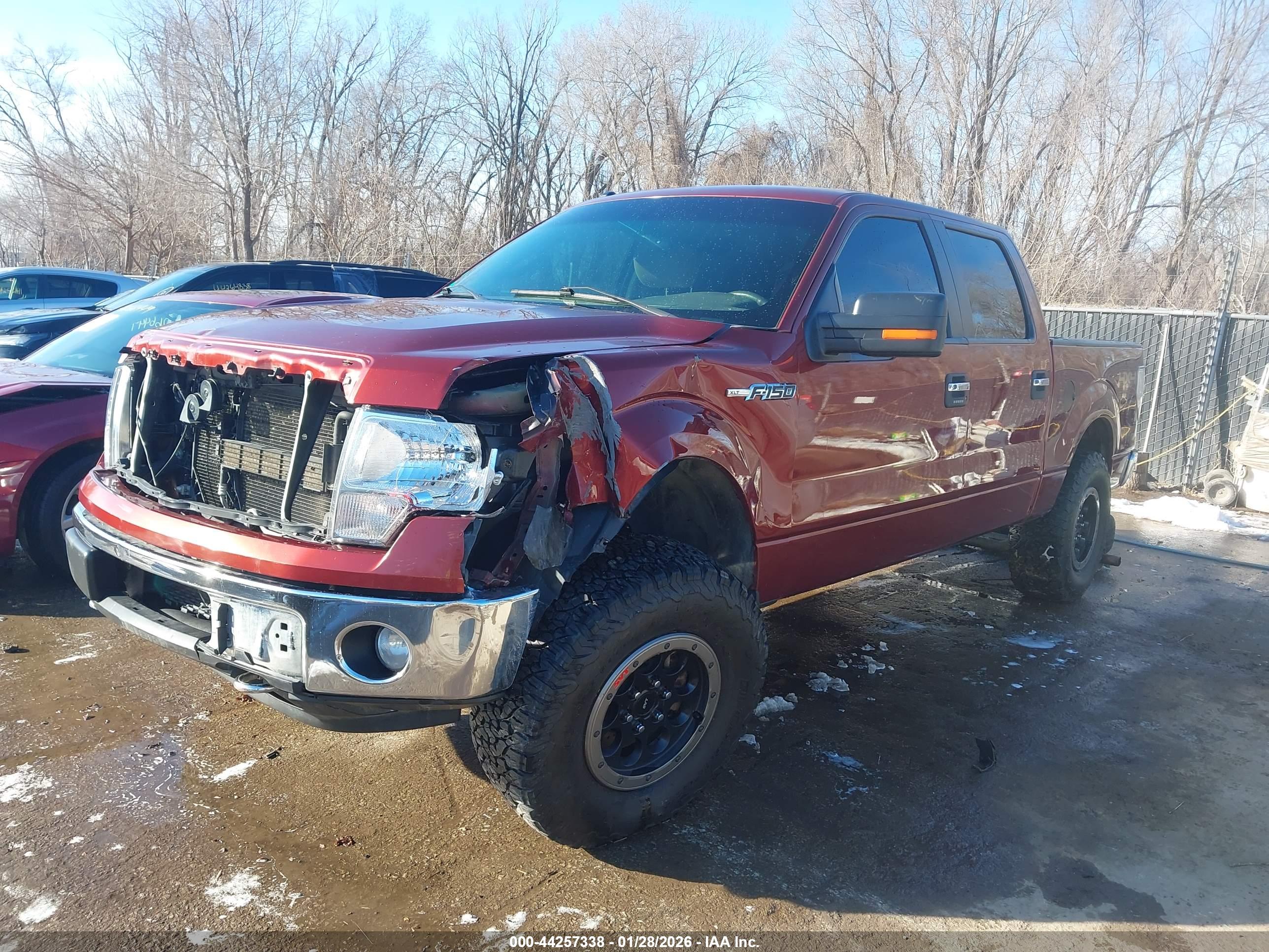FORD F-150 image 2