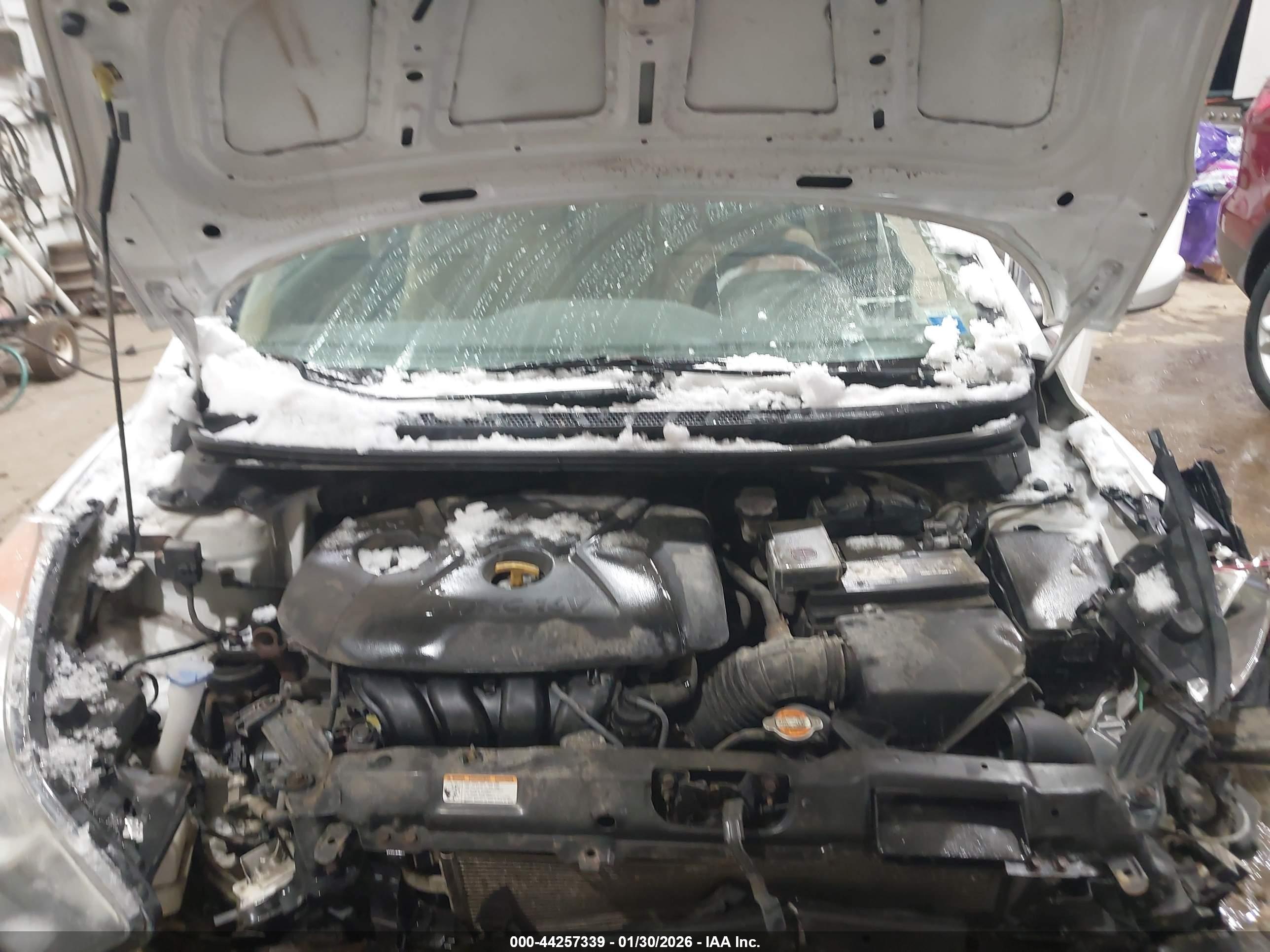 HYUNDAI ELANTRA image 10