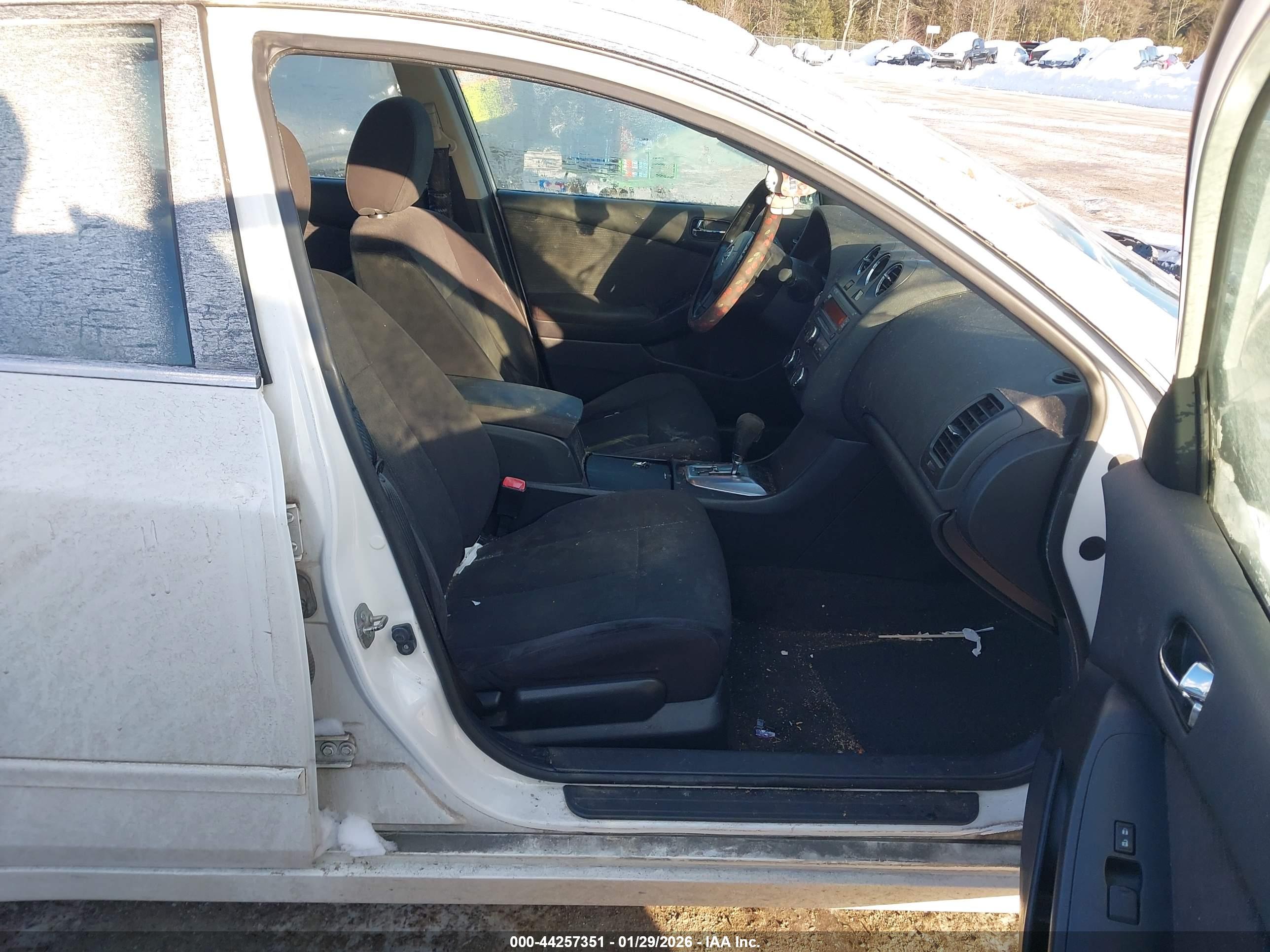 NISSAN ALTIMA image 5