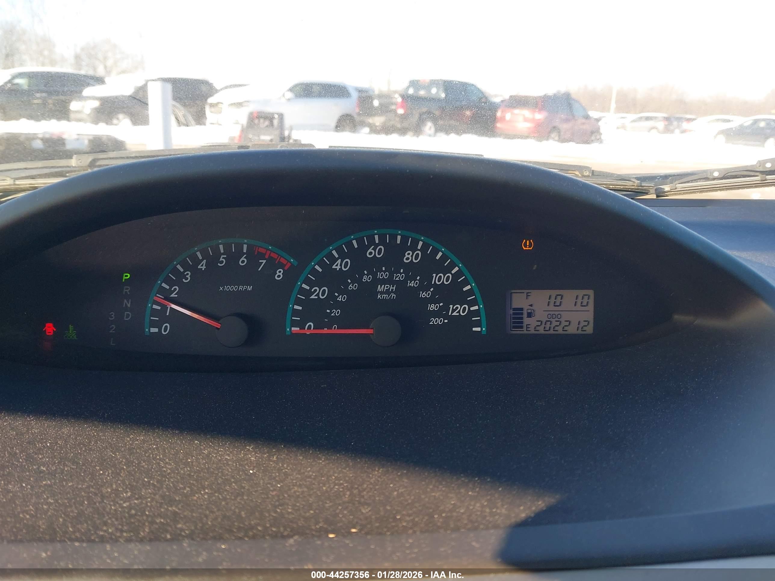 TOYOTA YARIS image 7