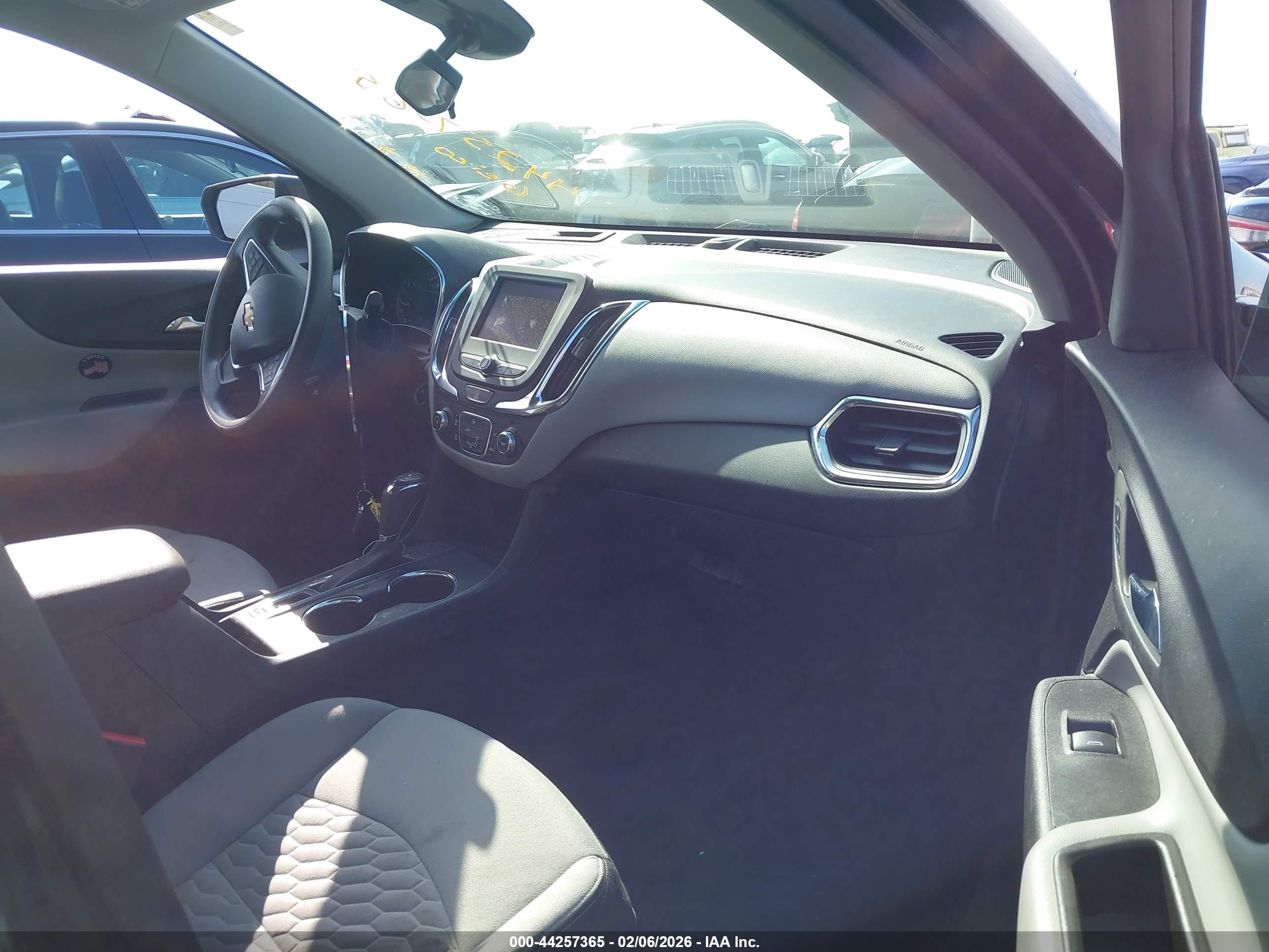 CHEVROLET EQUINOX image 5