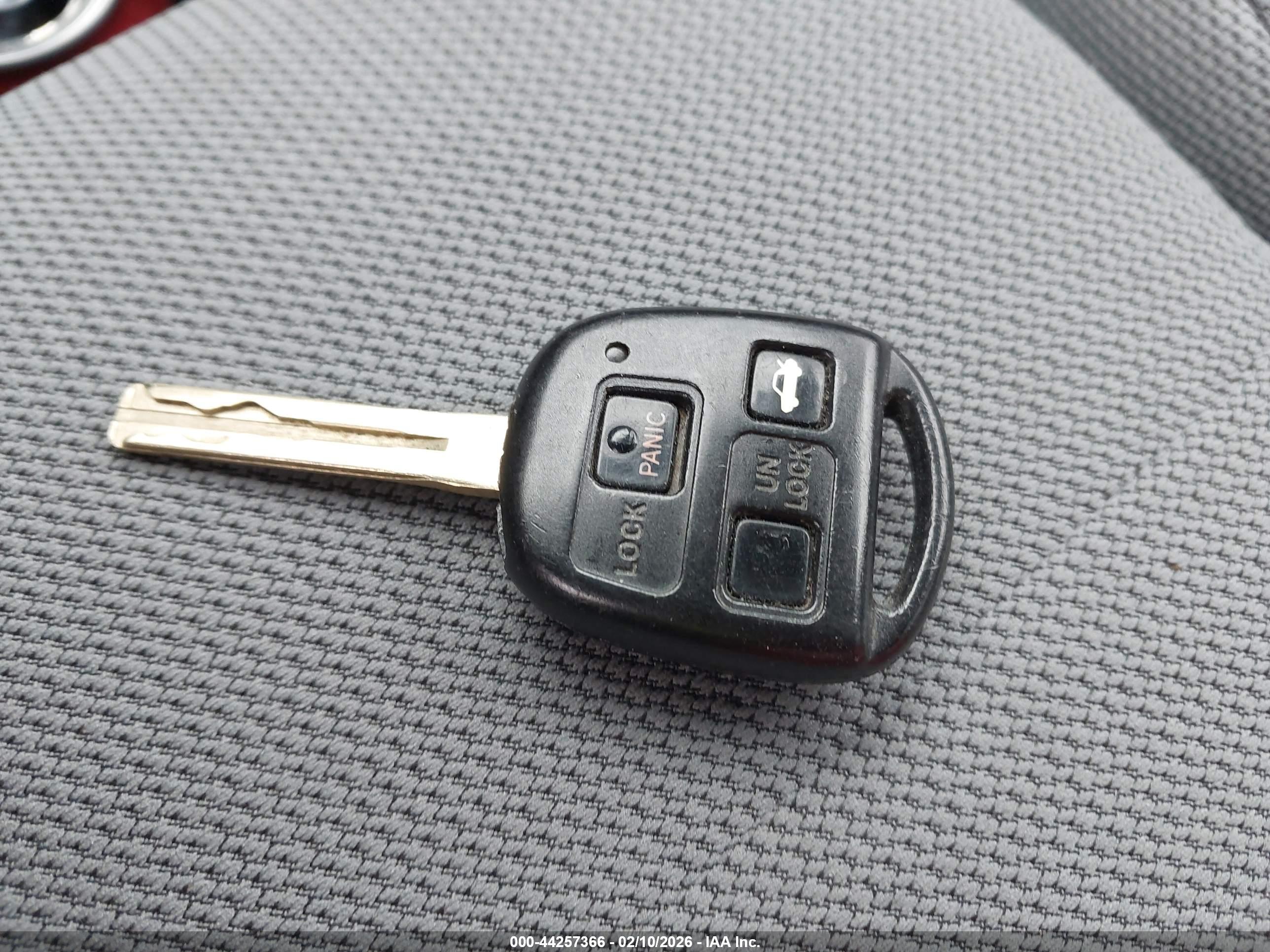 LEXUS ES image 11
