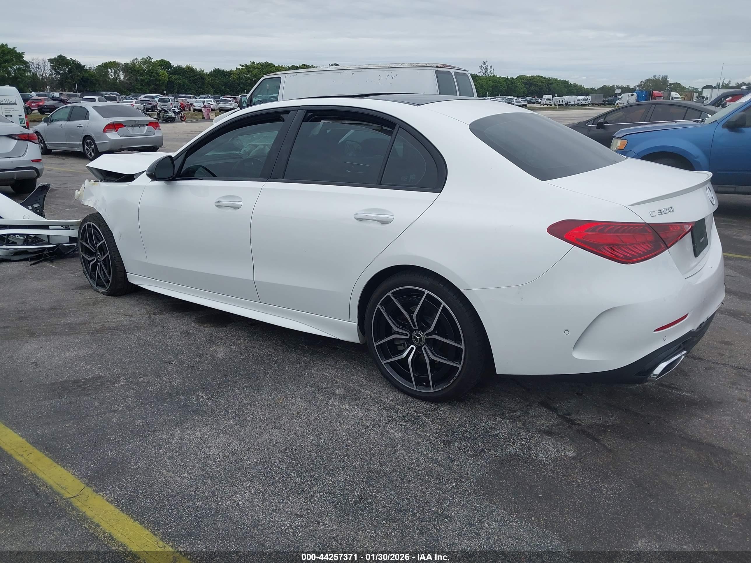 MERCEDES-BENZ C image 3