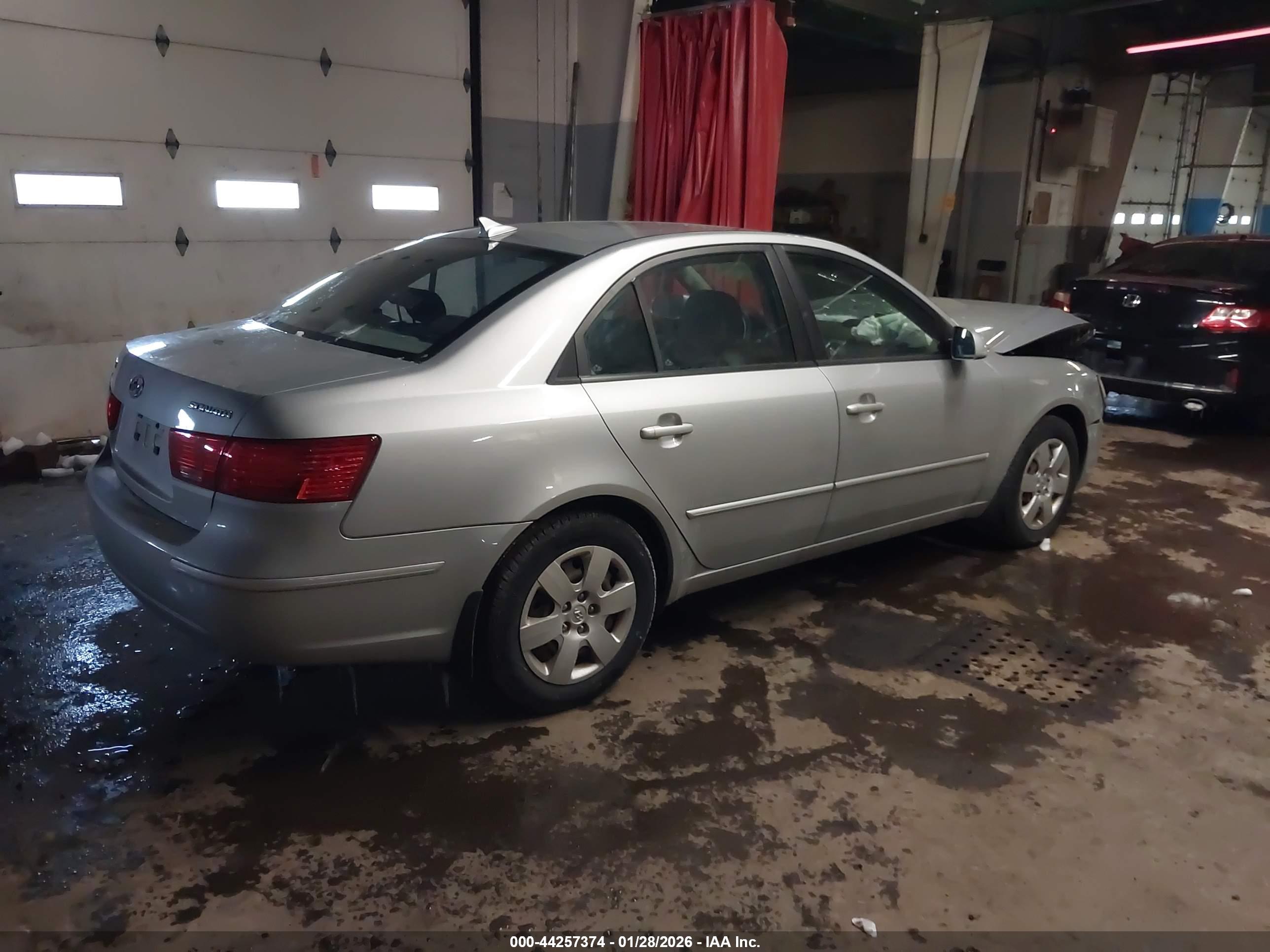 HYUNDAI SONATA image 4