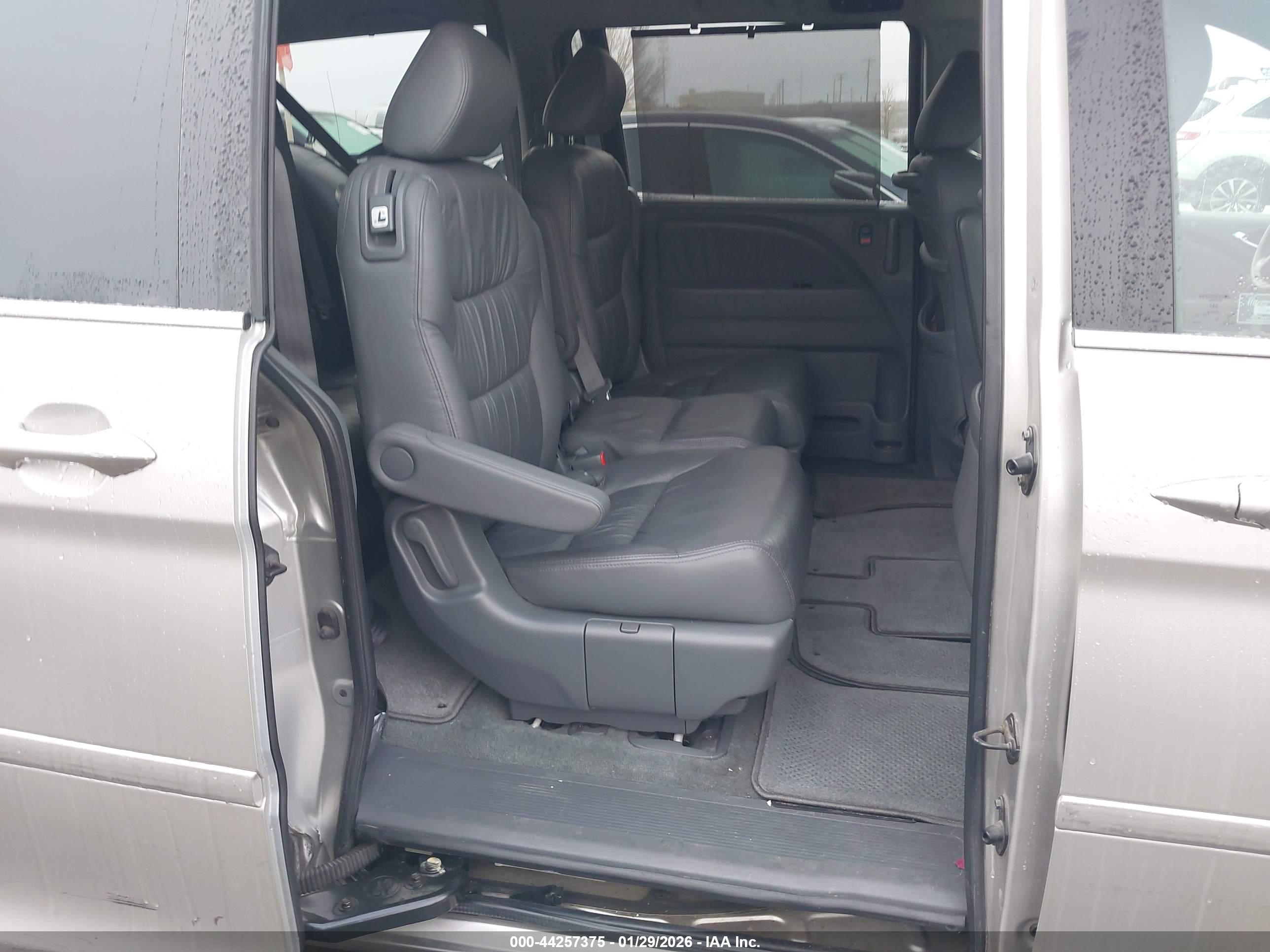 HONDA ODYSSEY image 8