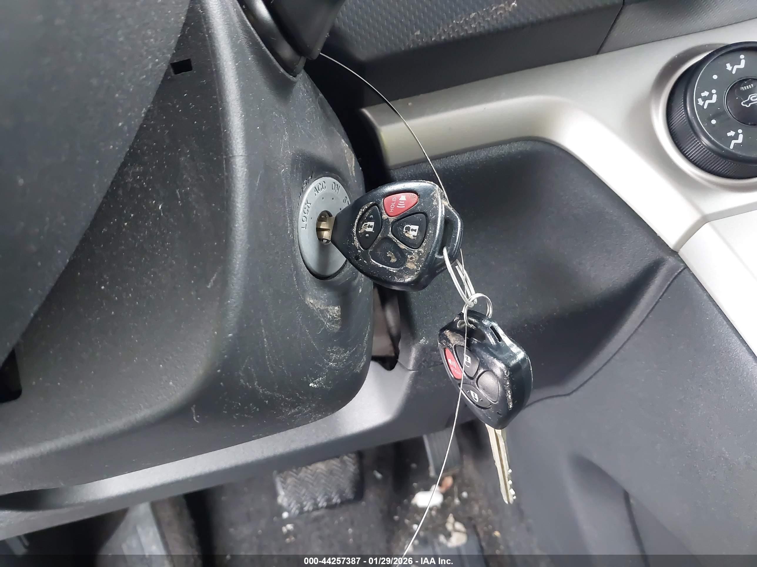 SCION XB image 11