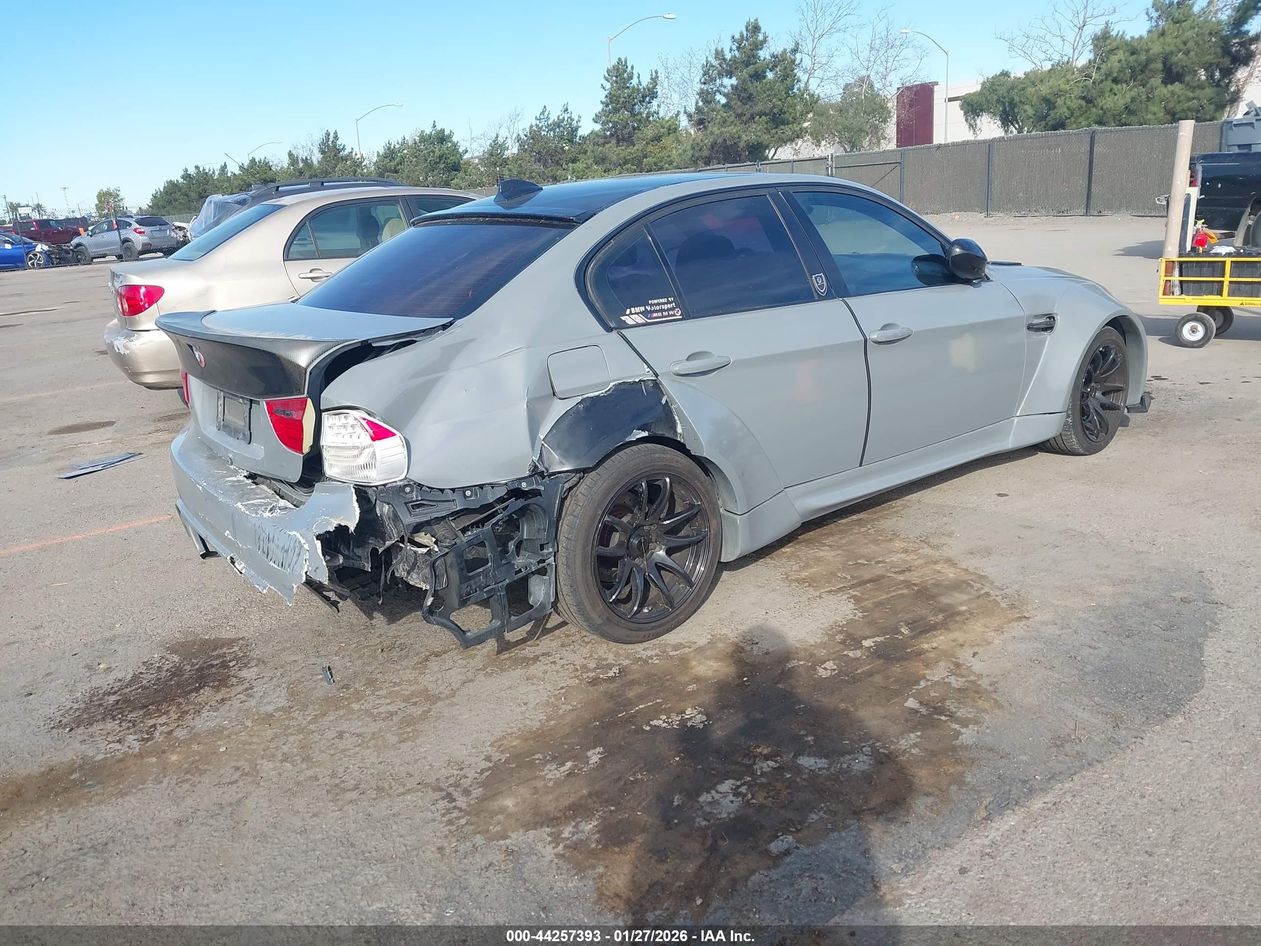 BMW 328I image 4