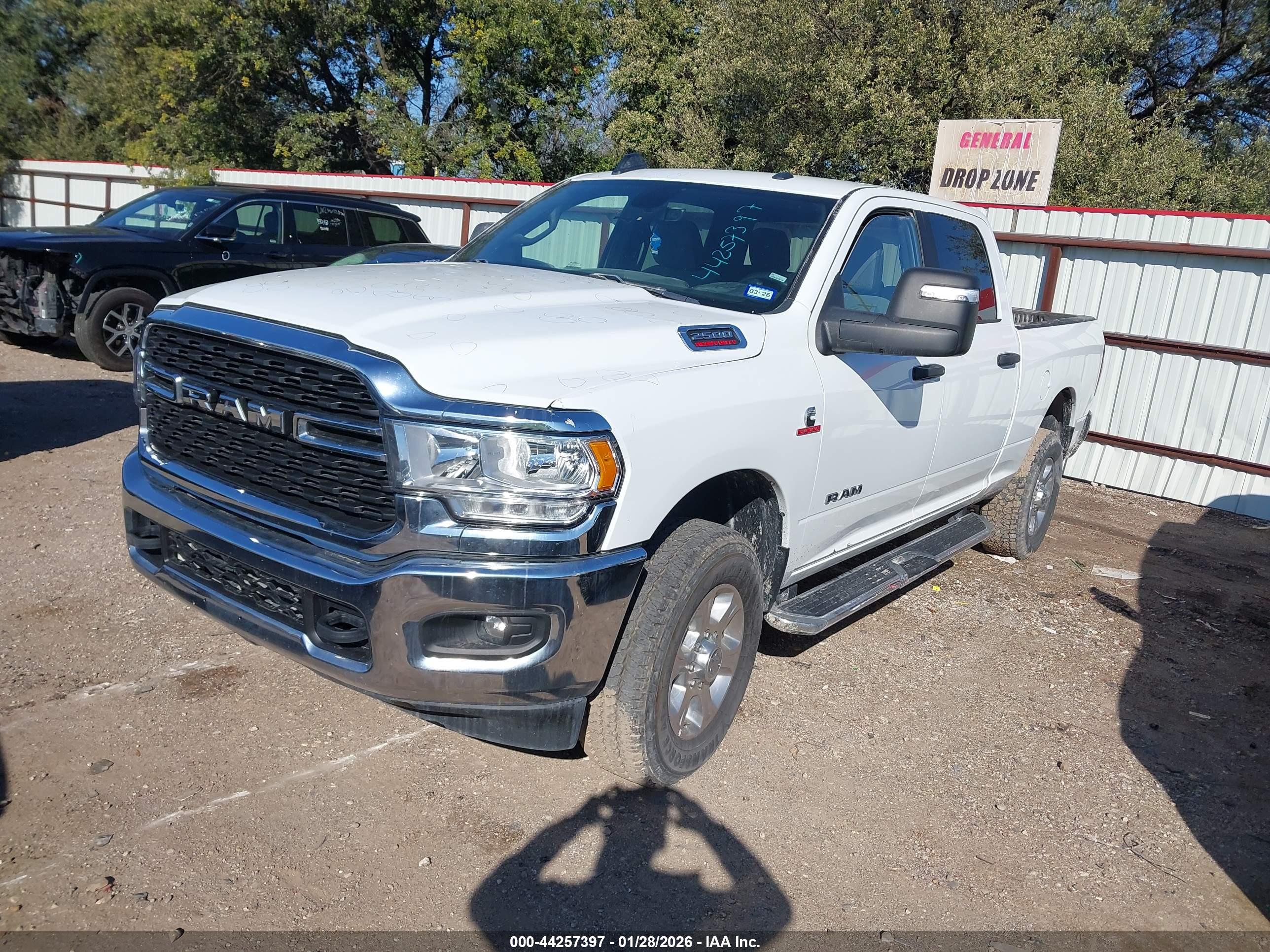 RAM 2500 image 2