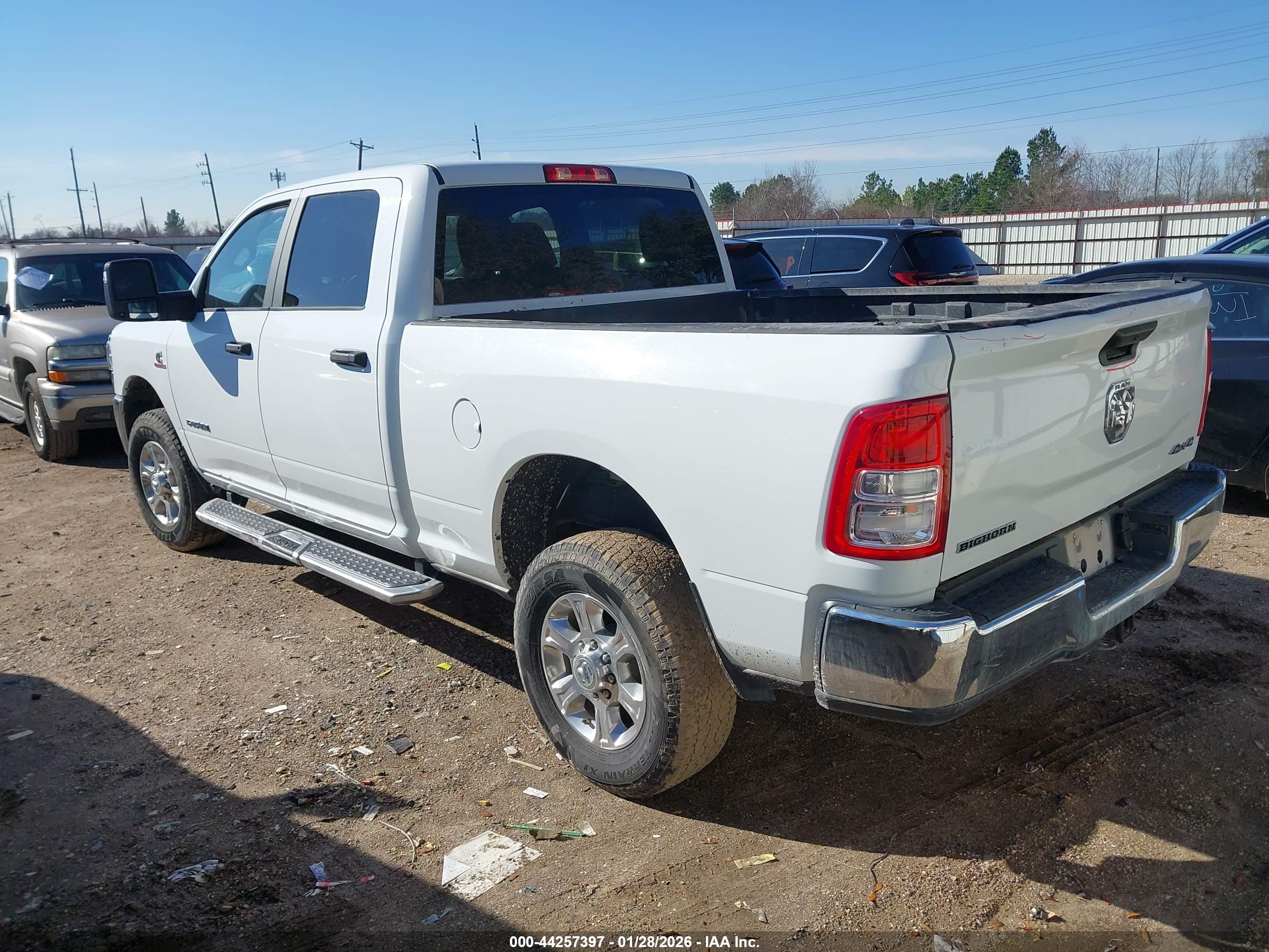 RAM 2500 image 3